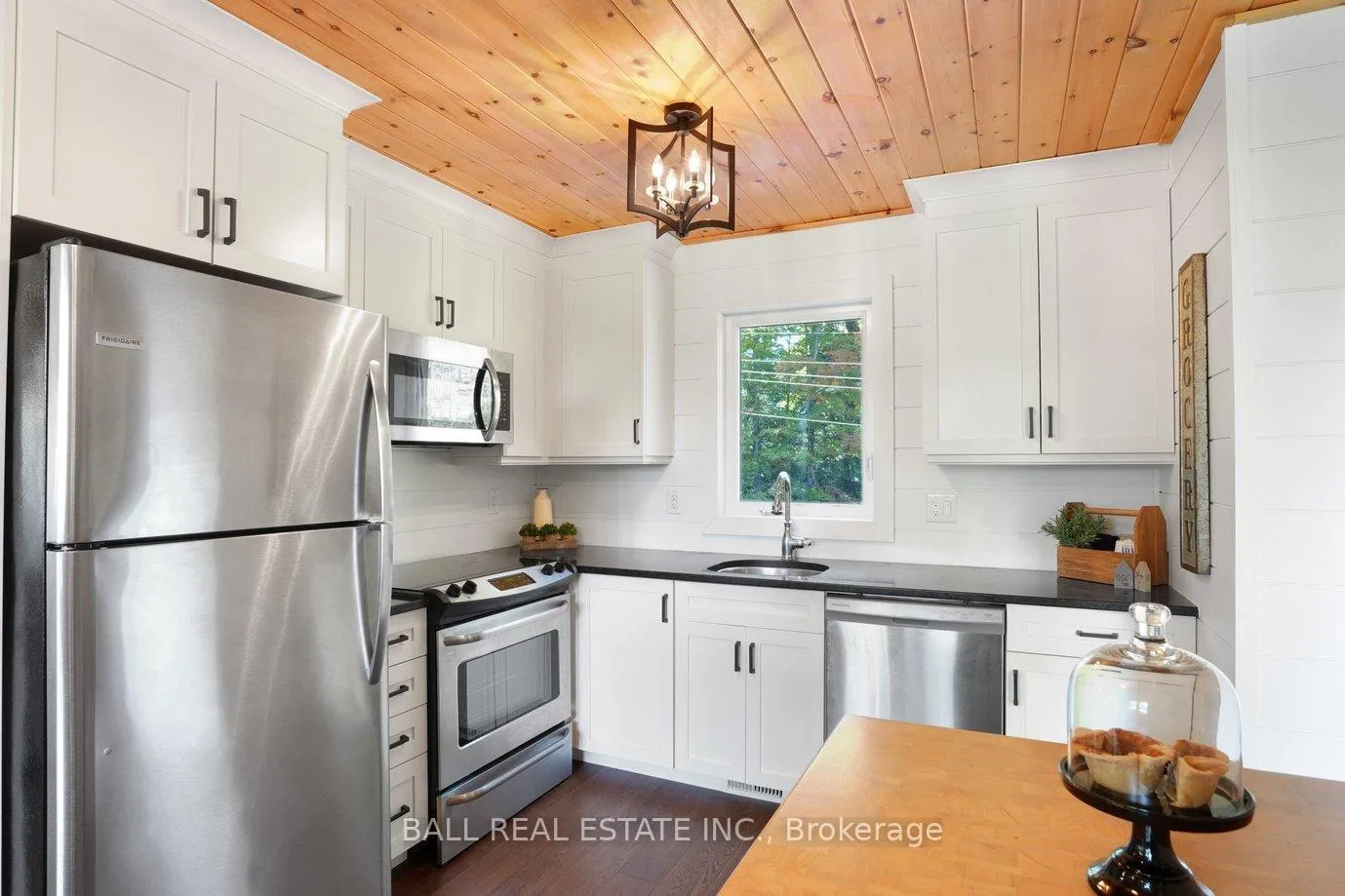 Photo 11 of 45 Hemlock Point Road, North Kawartha — HOMEH