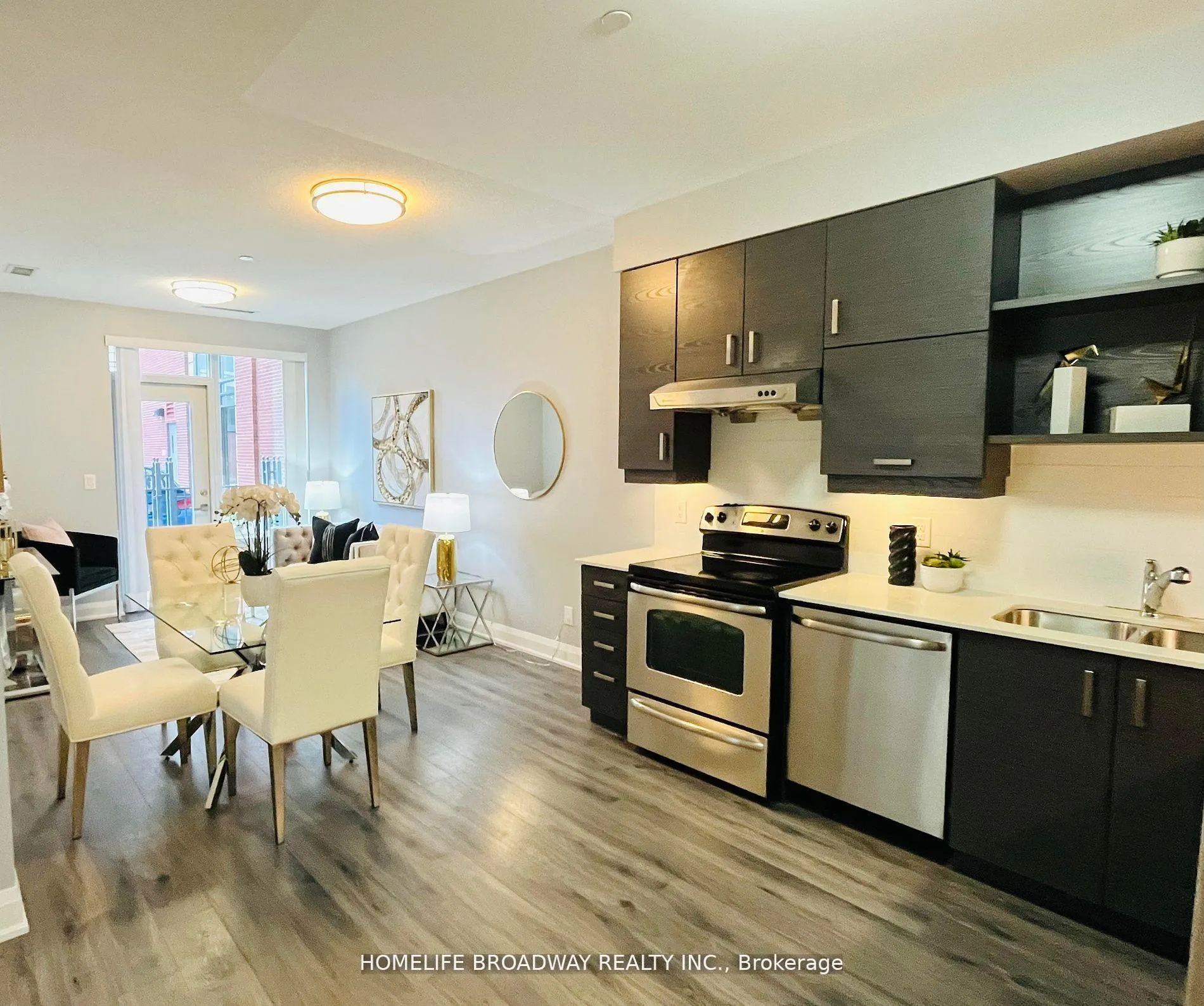Photo 5 of Unit 106, 8228 Birchmount Road, Markham, Unionville — HOMEH