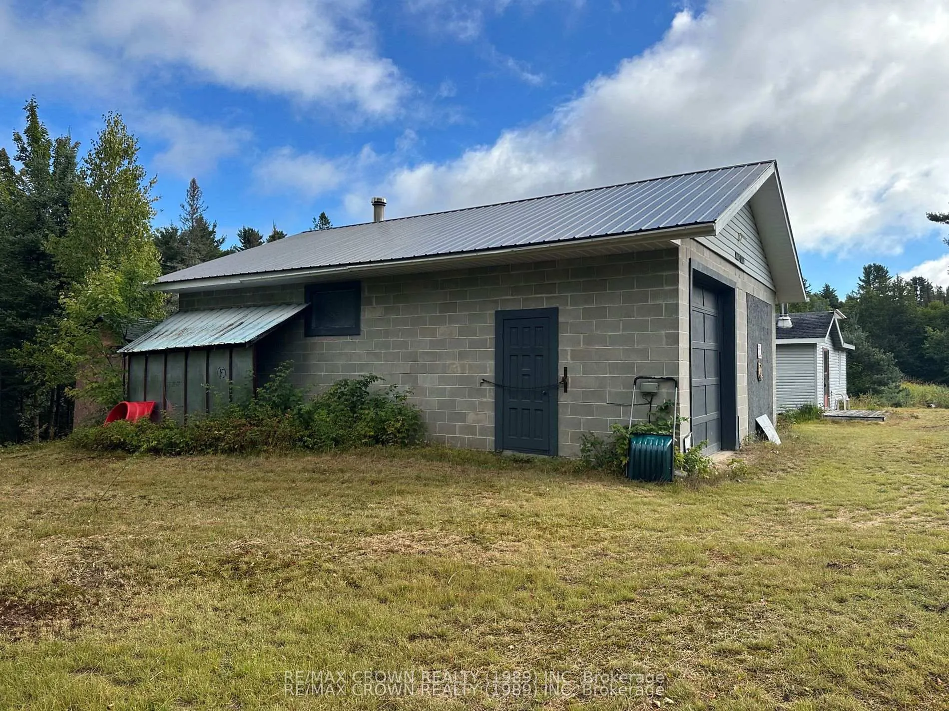Photo 2 of 212 Weiler Line, Powassan — HOMEH