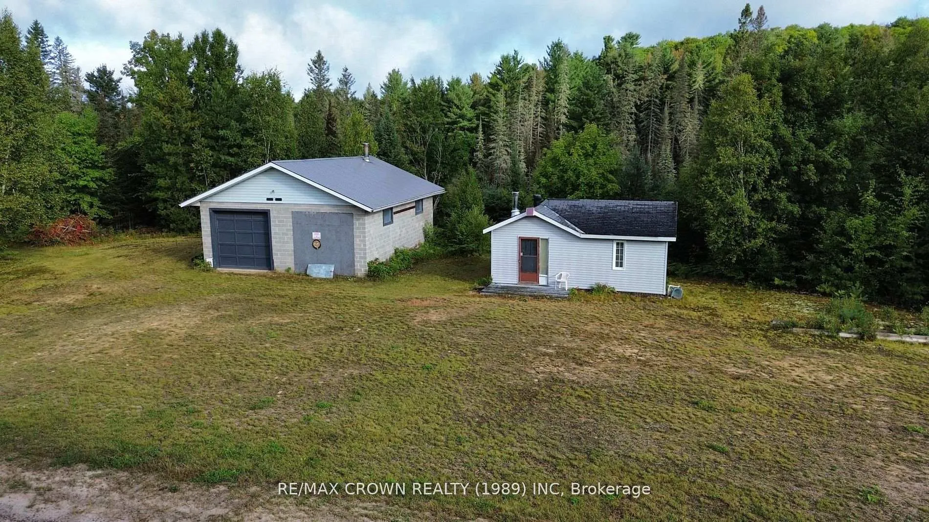 Photo 3 of 212 Weiler Line, Powassan — HOMEH