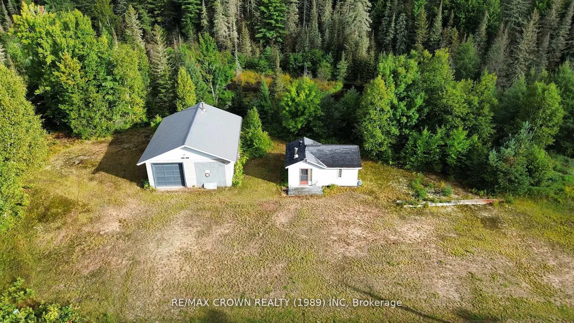 Photo 4 of 212 Weiler Line, Powassan — HOMEH