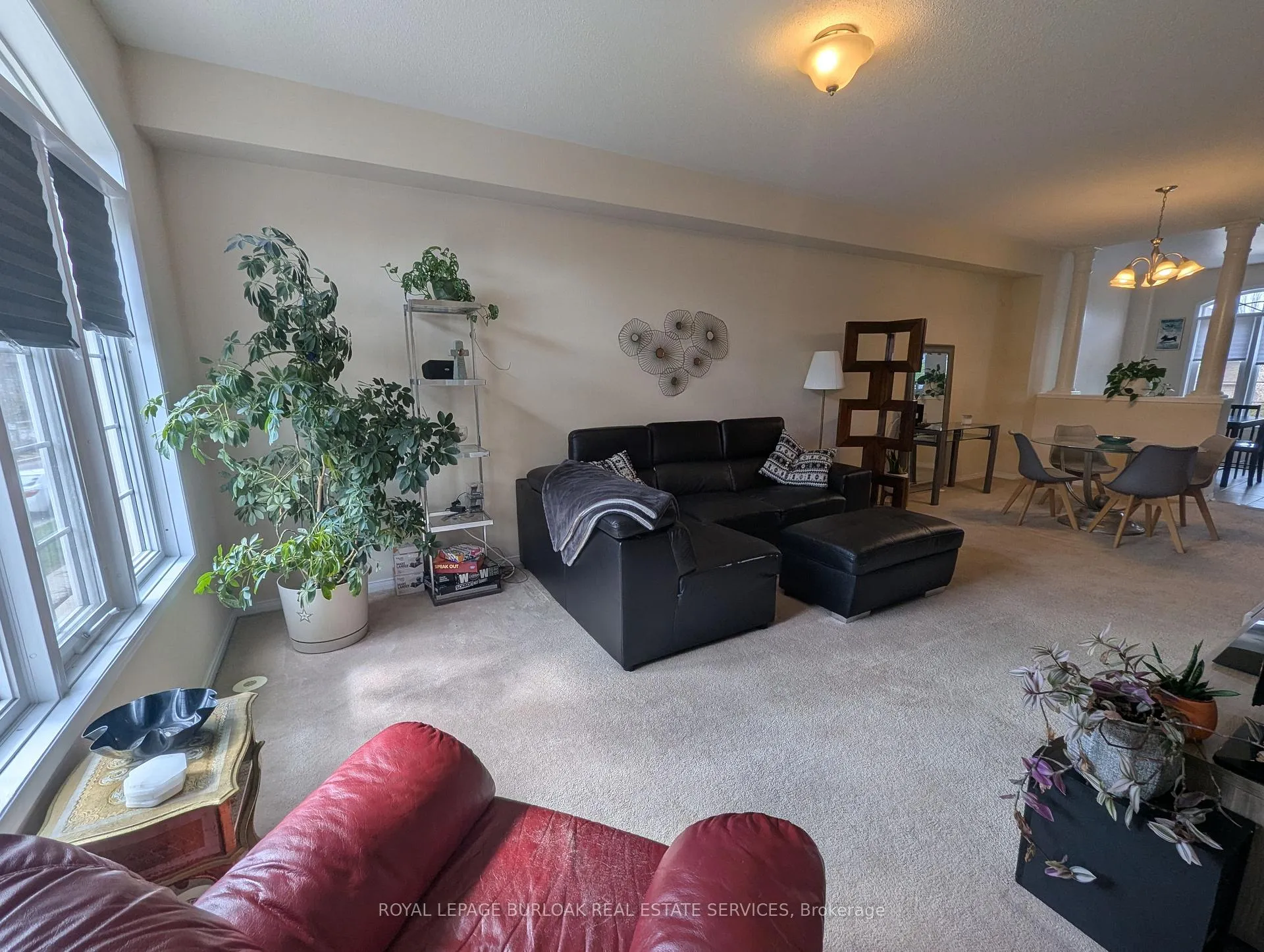 Photo 4 of 2307 Sutton Drive, Burlington, Orchard — HOMEH