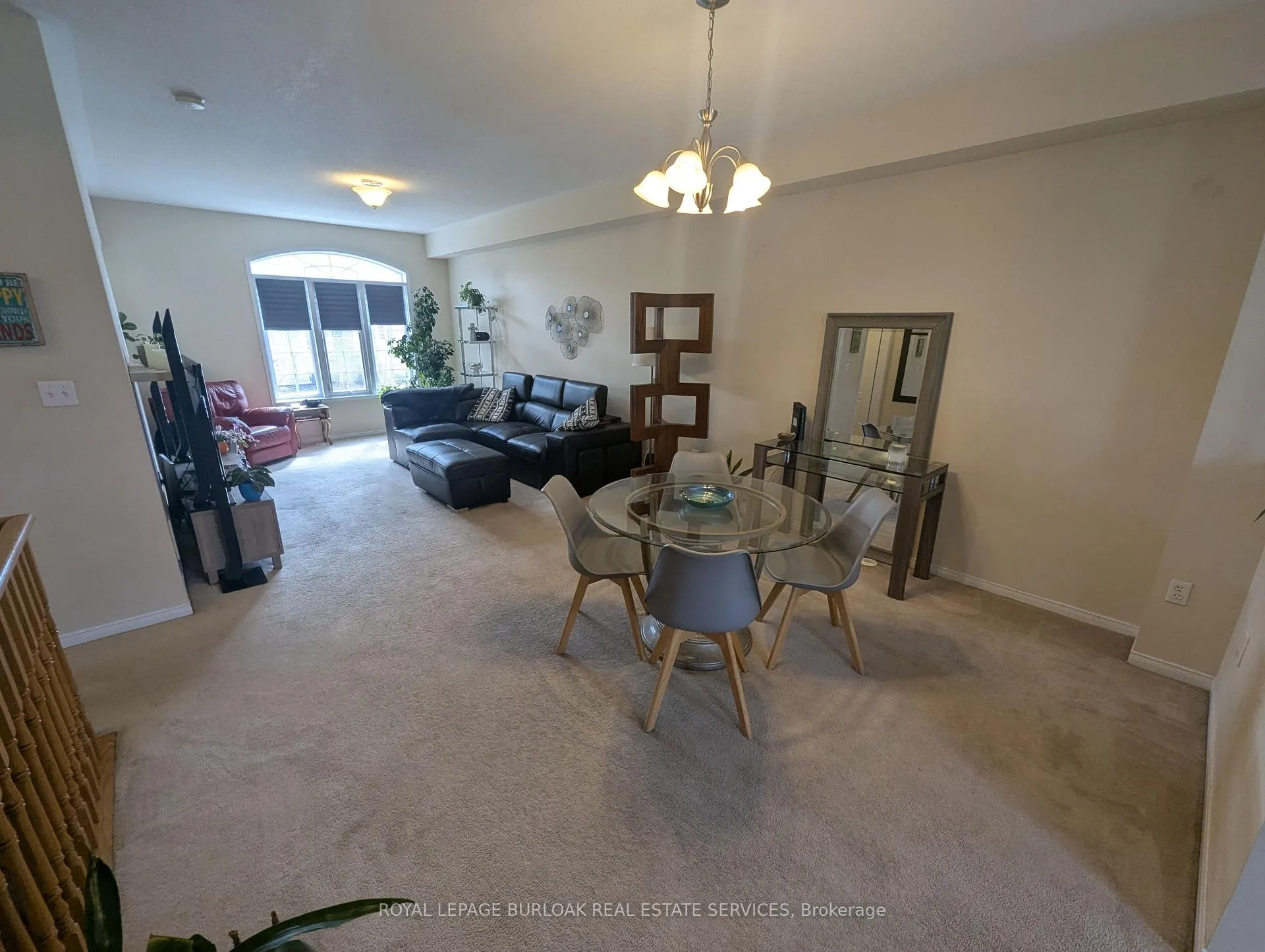 Photo 5 of 2307 Sutton Drive, Burlington, Orchard — HOMEH