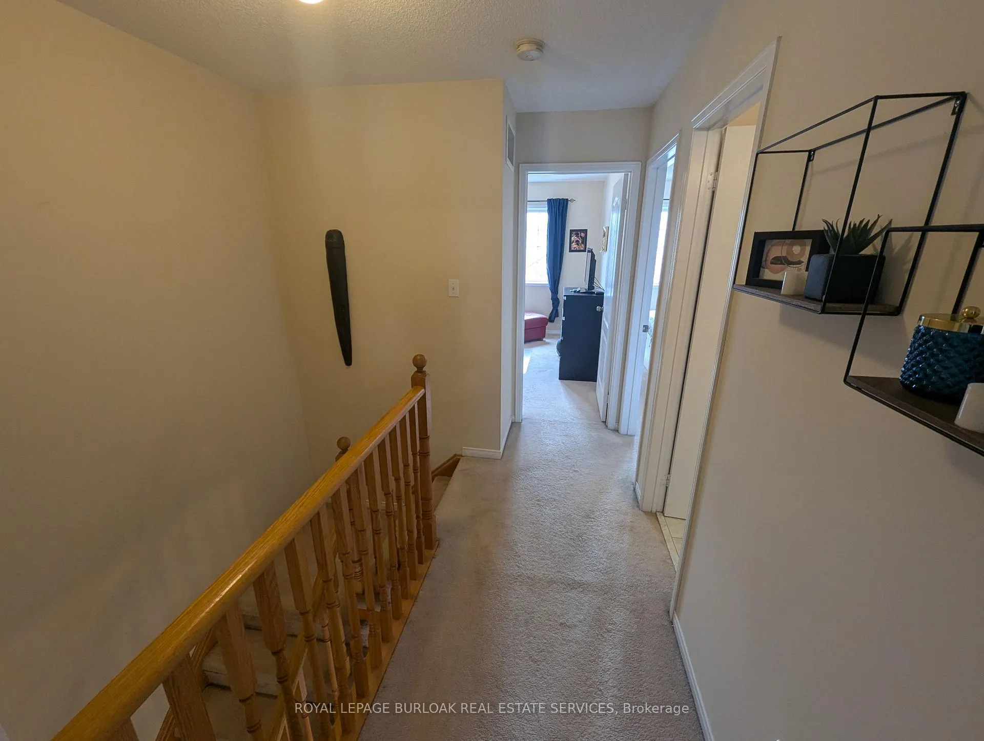 Photo 9 of 2307 Sutton Drive, Burlington, Orchard — HOMEH