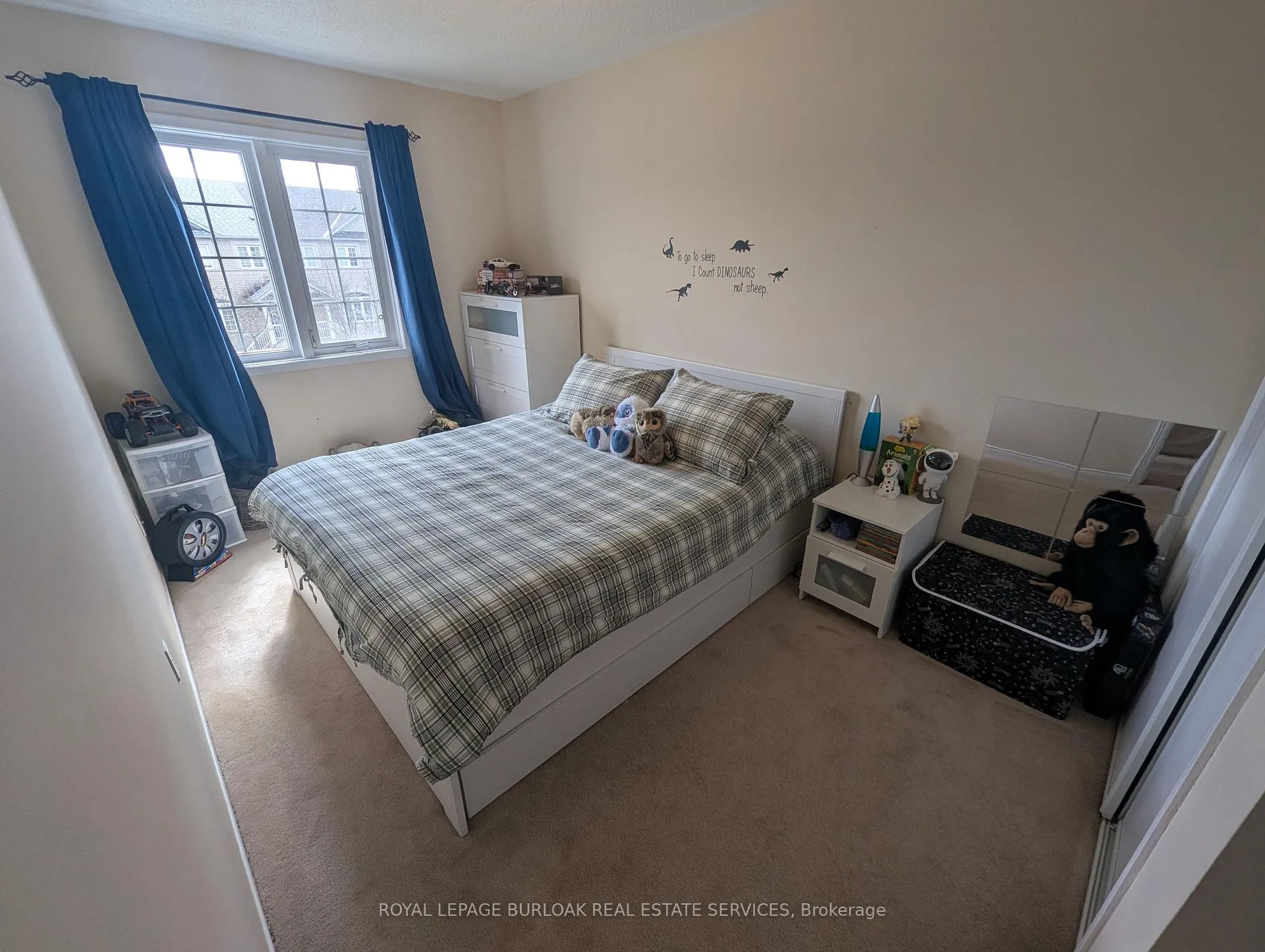 Photo 14 of 2307 Sutton Drive, Burlington, Orchard — HOMEH