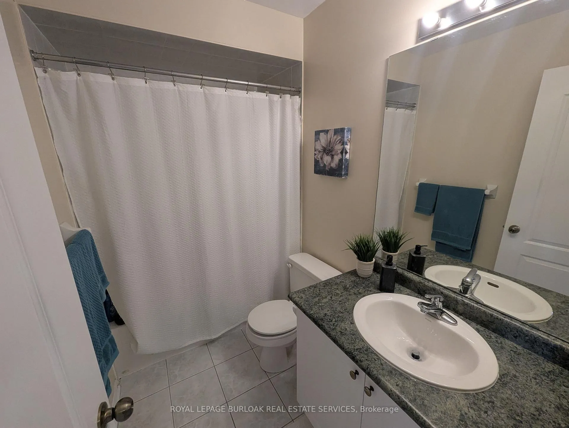Photo 15 of 2307 Sutton Drive, Burlington, Orchard — HOMEH