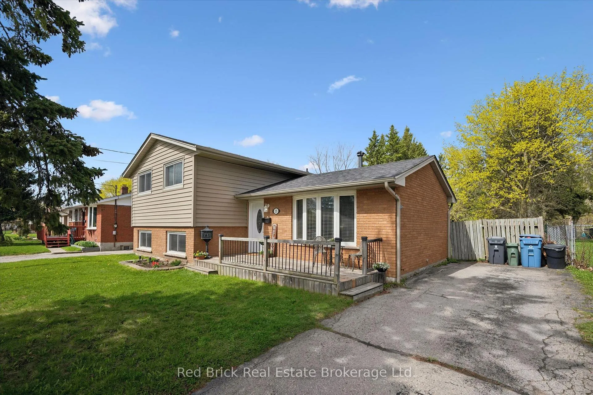Photo 2 of 25 Hastings Boulevard, Guelph, Grange Road — HOMEH