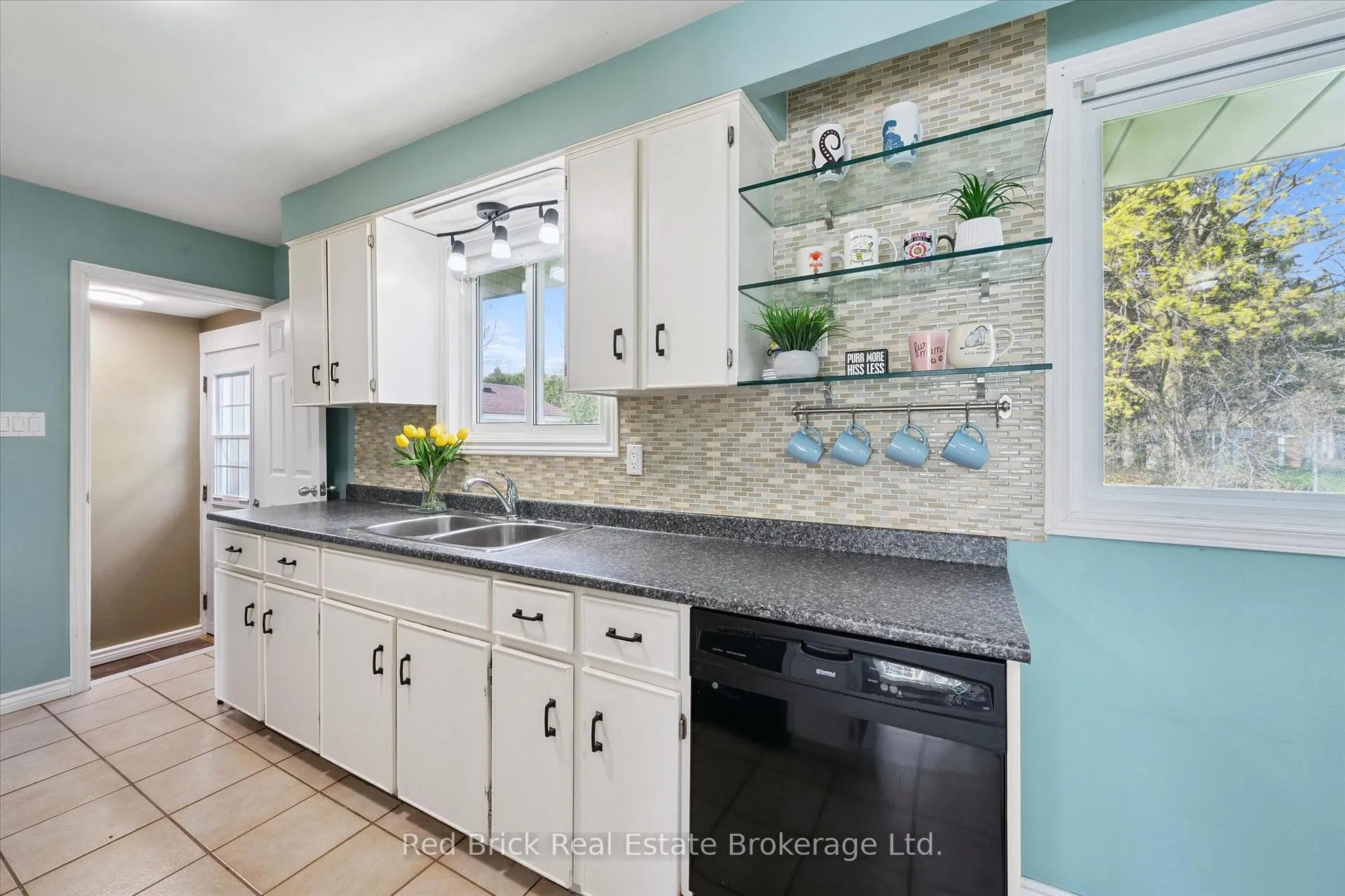 Photo 11 of 25 Hastings Boulevard, Guelph, Grange Road — HOMEH