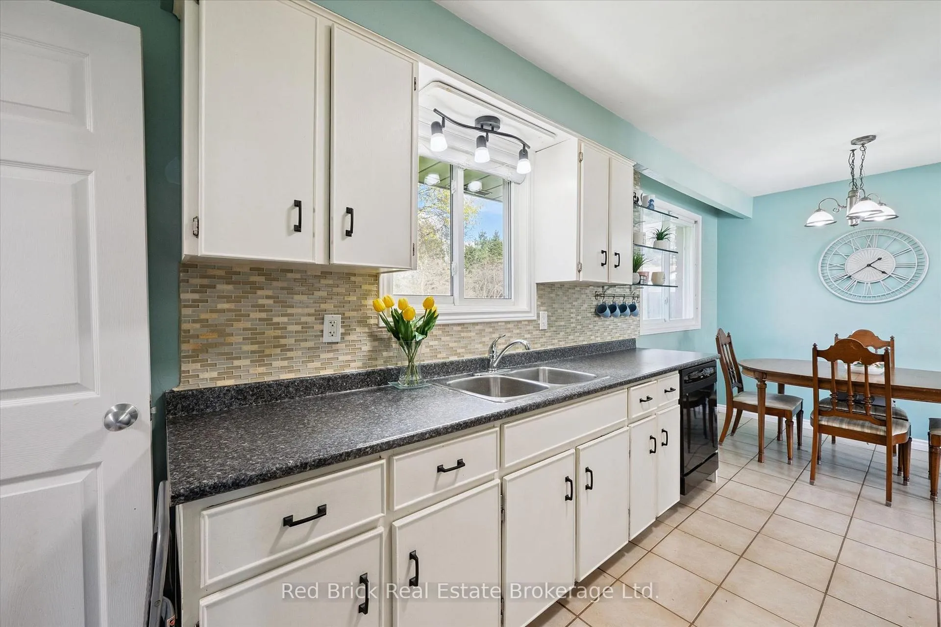 Photo 12 of 25 Hastings Boulevard, Guelph, Grange Road — HOMEH