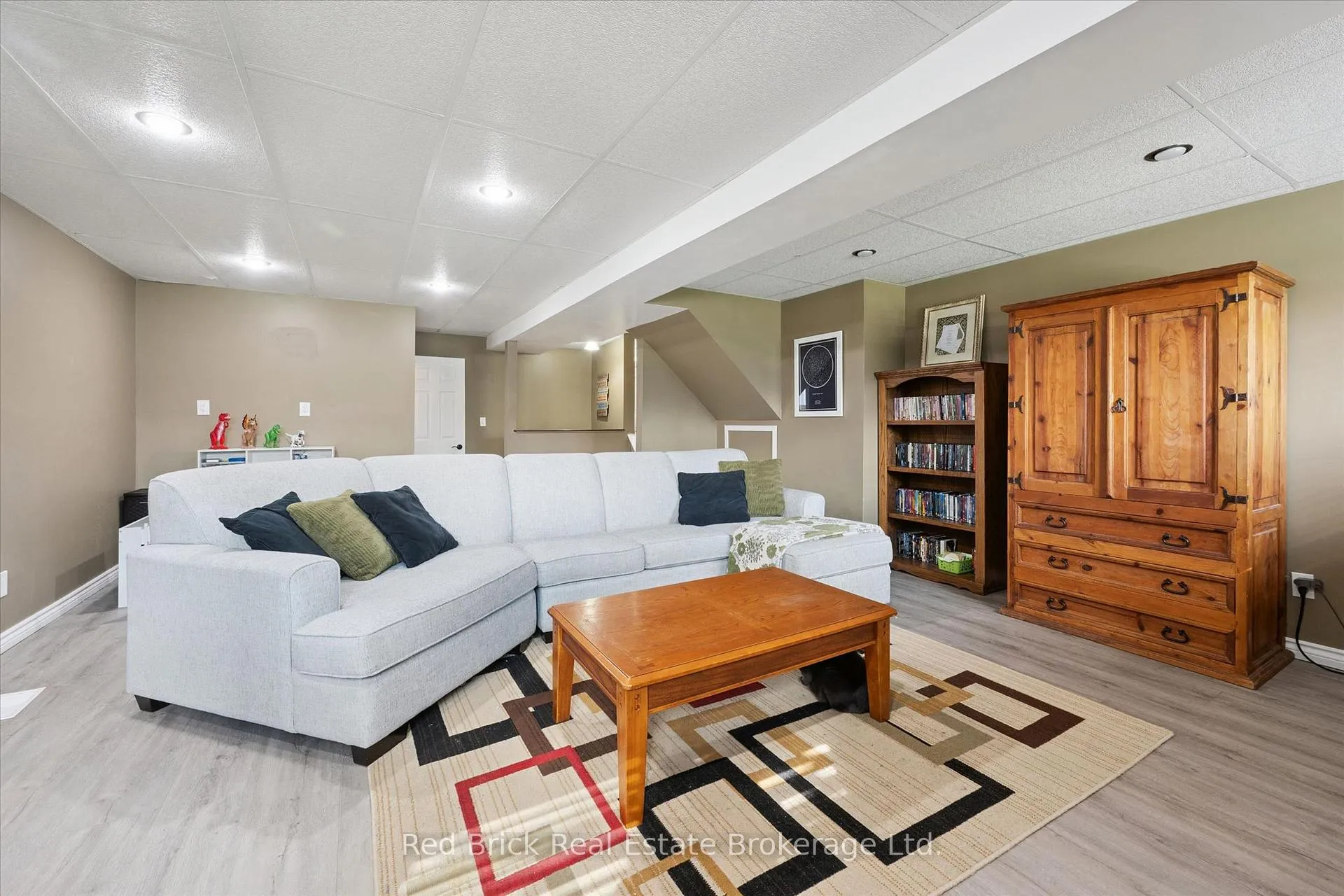 Photo 22 of 25 Hastings Boulevard, Guelph, Grange Road — HOMEH