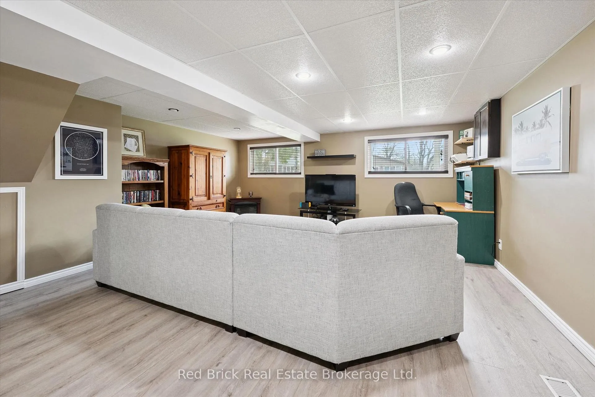 Photo 24 of 25 Hastings Boulevard, Guelph, Grange Road — HOMEH