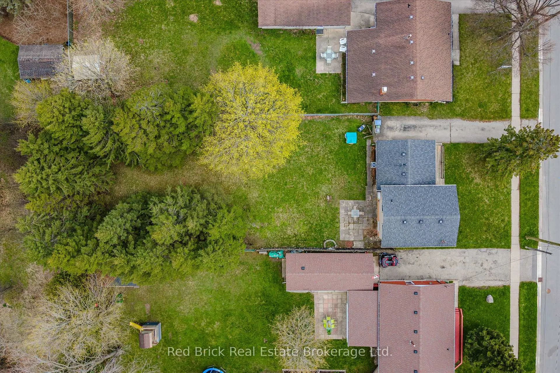 Photo 35 of 25 Hastings Boulevard, Guelph, Grange Road — HOMEH