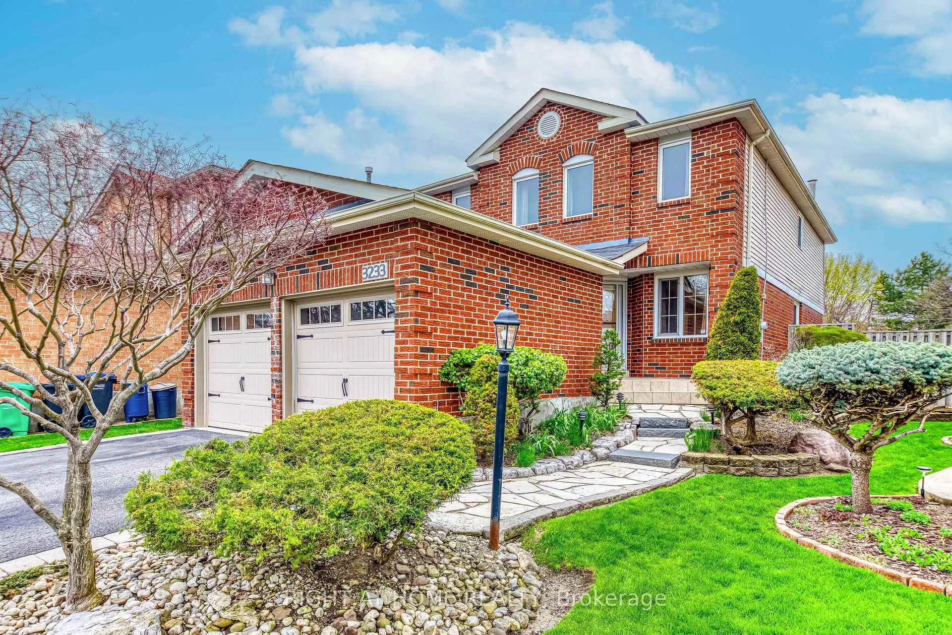 Photo 2 of 3233 Wilmar Crescent, Mississauga, Erin Mills — HOMEH