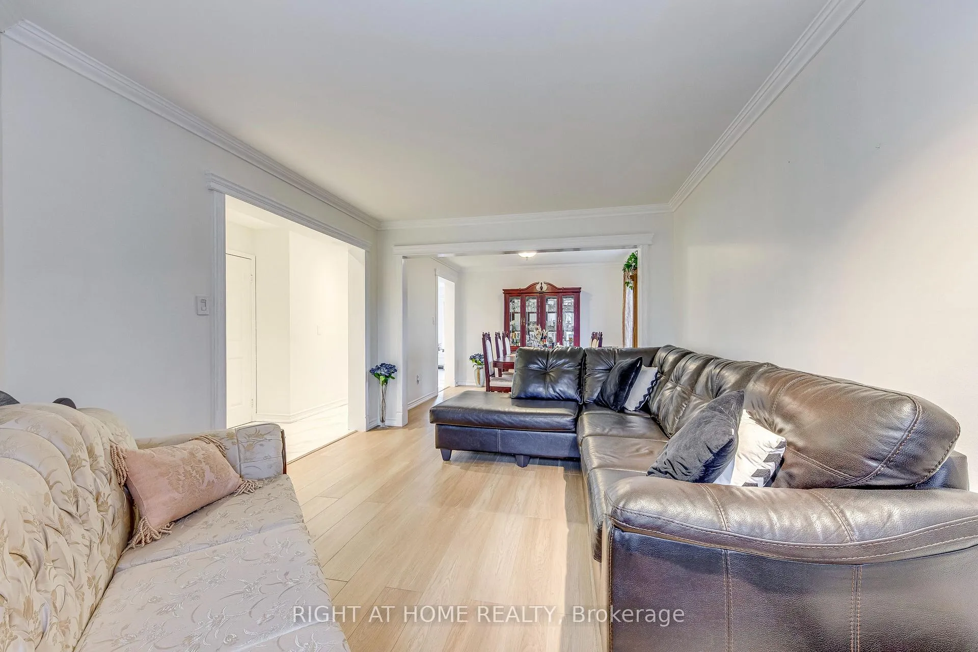 Photo 6 of 3233 Wilmar Crescent, Mississauga, Erin Mills — HOMEH