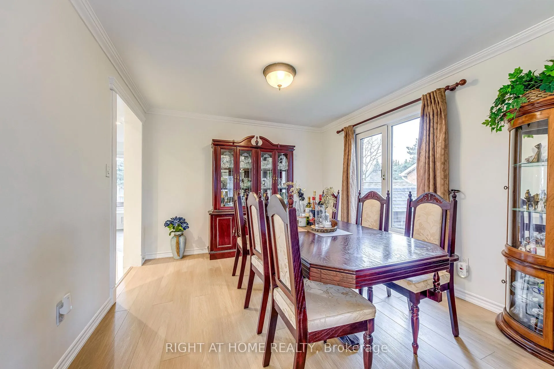 Photo 7 of 3233 Wilmar Crescent, Mississauga, Erin Mills — HOMEH