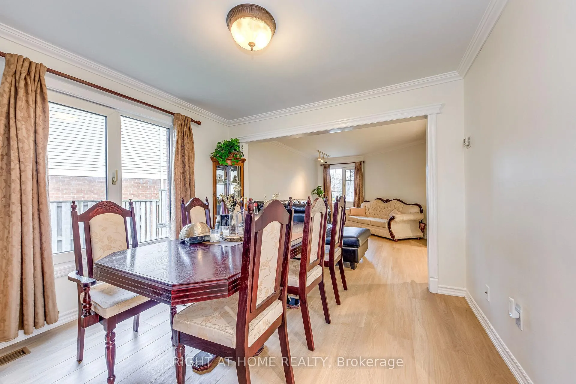 Photo 8 of 3233 Wilmar Crescent, Mississauga, Erin Mills — HOMEH