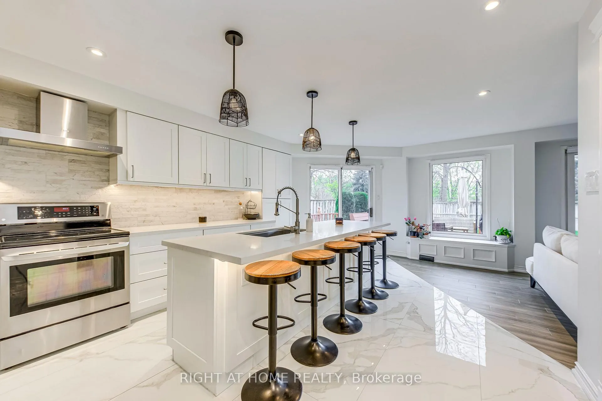 Photo 9 of 3233 Wilmar Crescent, Mississauga, Erin Mills — HOMEH