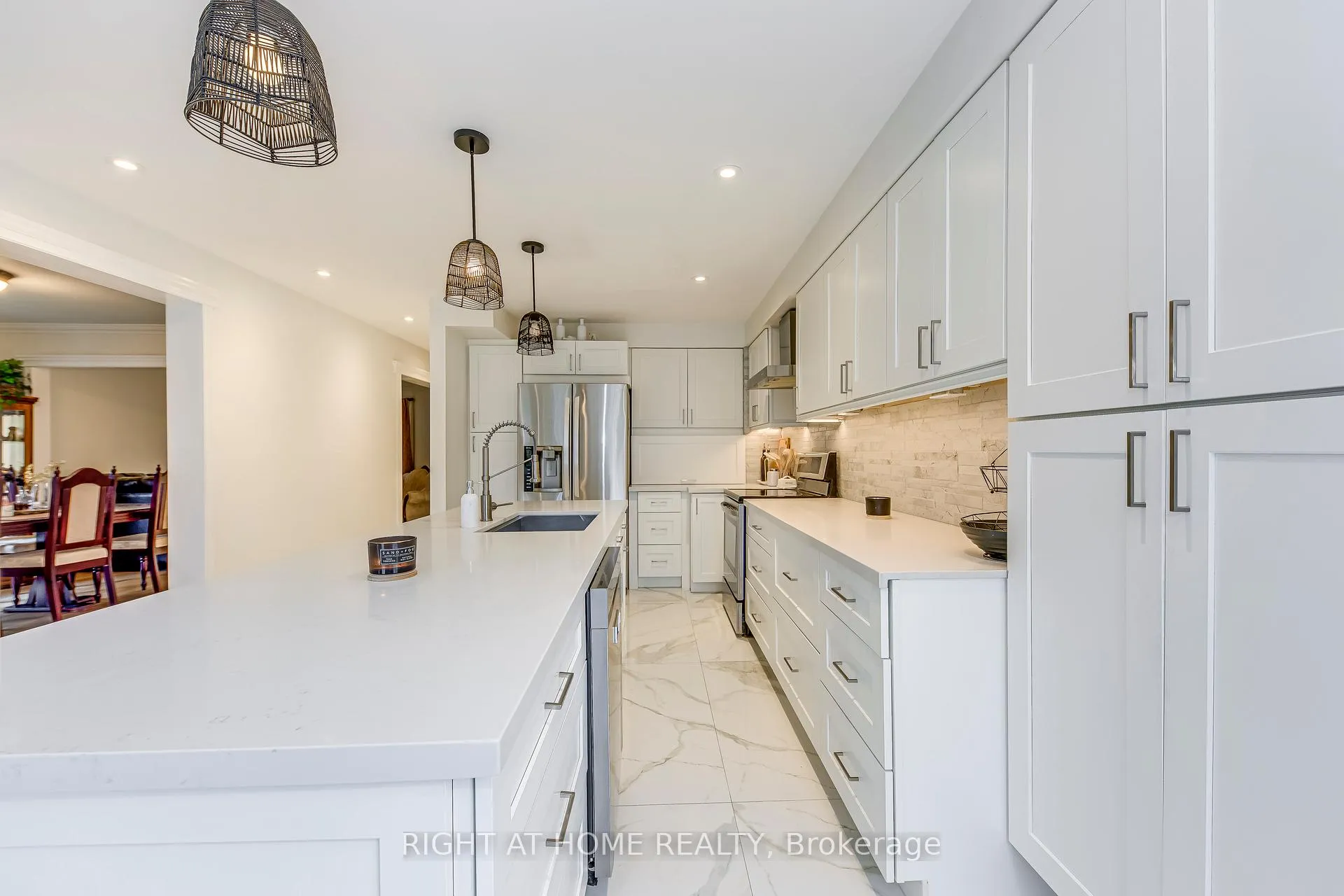 Photo 11 of 3233 Wilmar Crescent, Mississauga, Erin Mills — HOMEH