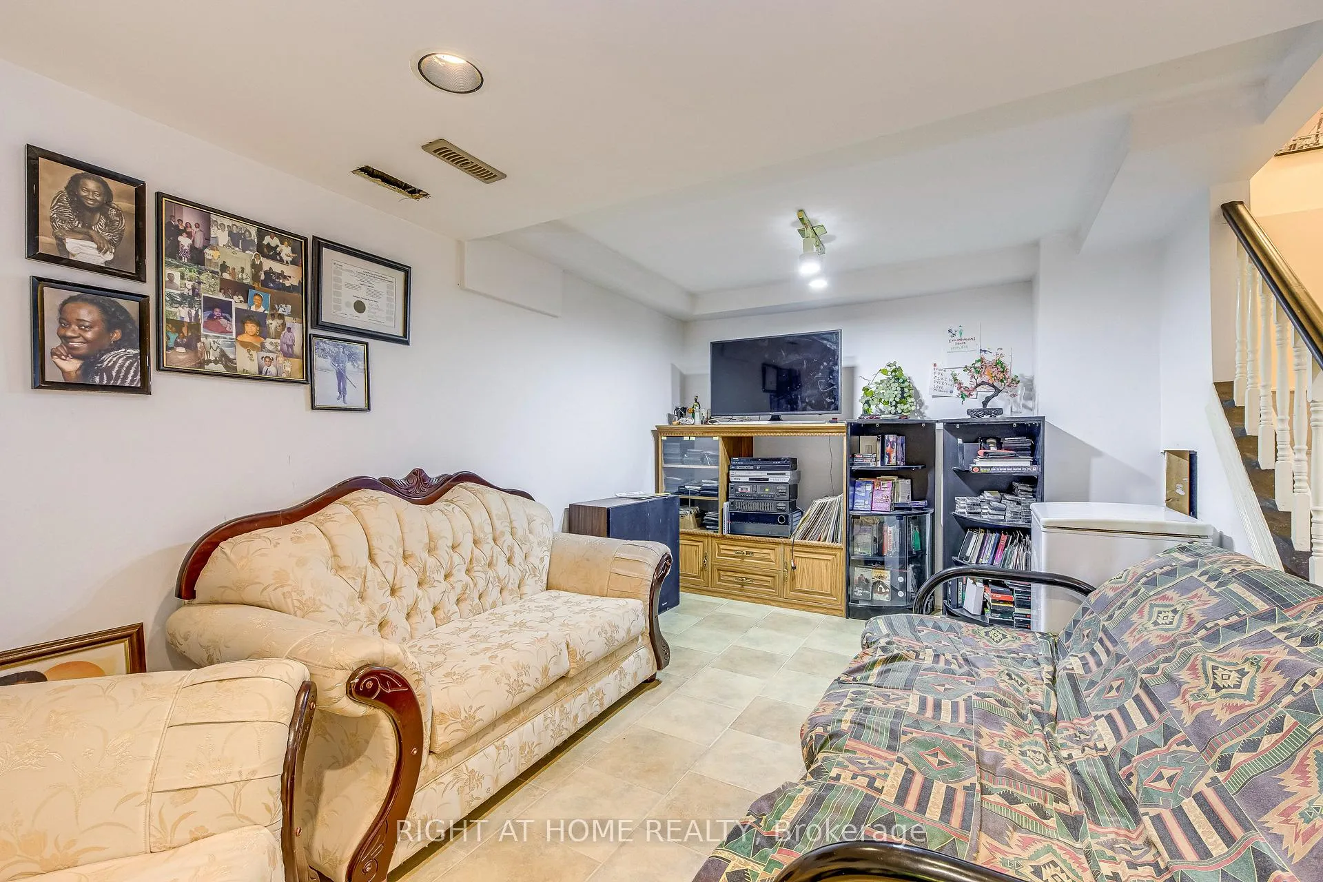 Photo 35 of 3233 Wilmar Crescent, Mississauga, Erin Mills — HOMEH