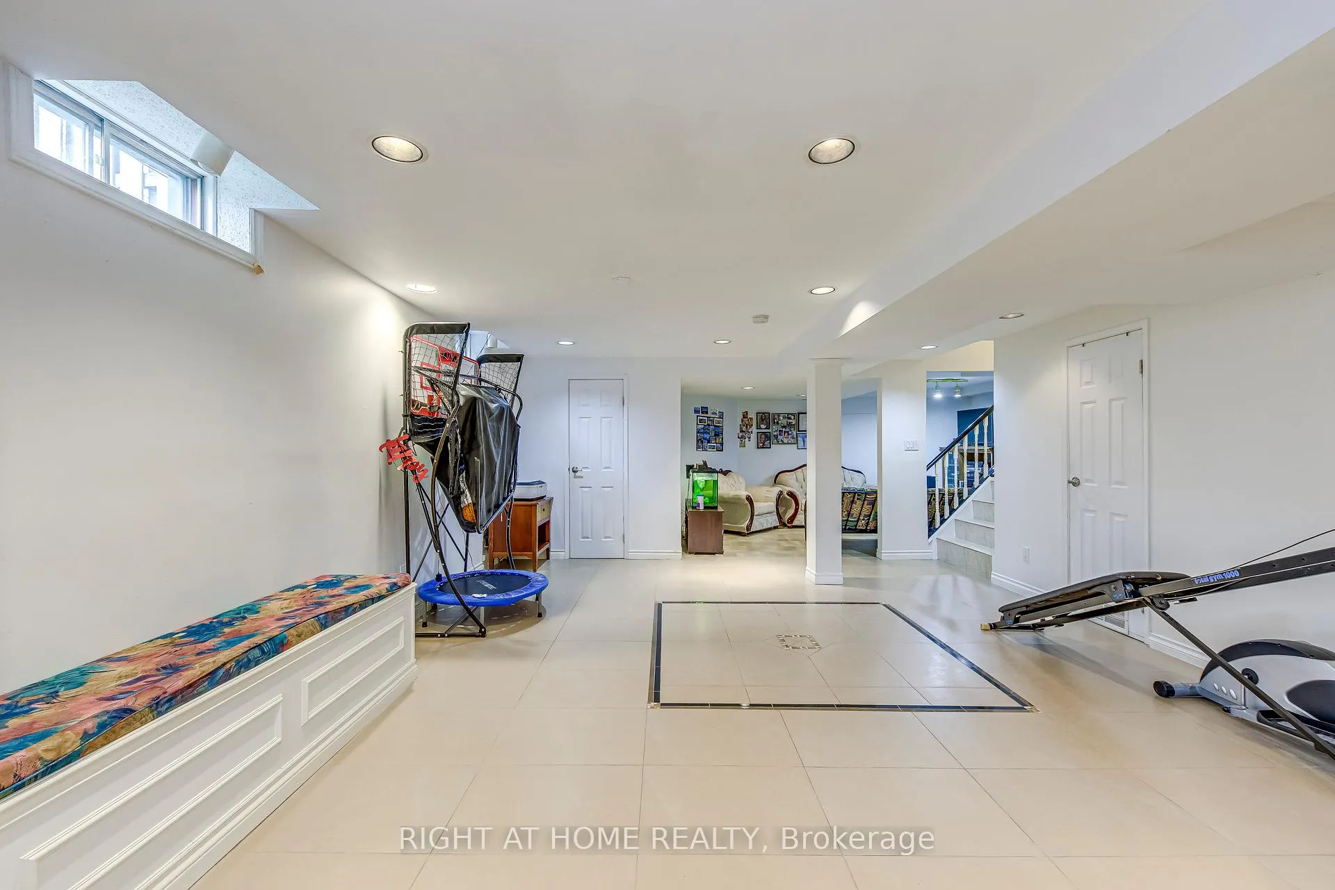Photo 39 of 3233 Wilmar Crescent, Mississauga, Erin Mills — HOMEH