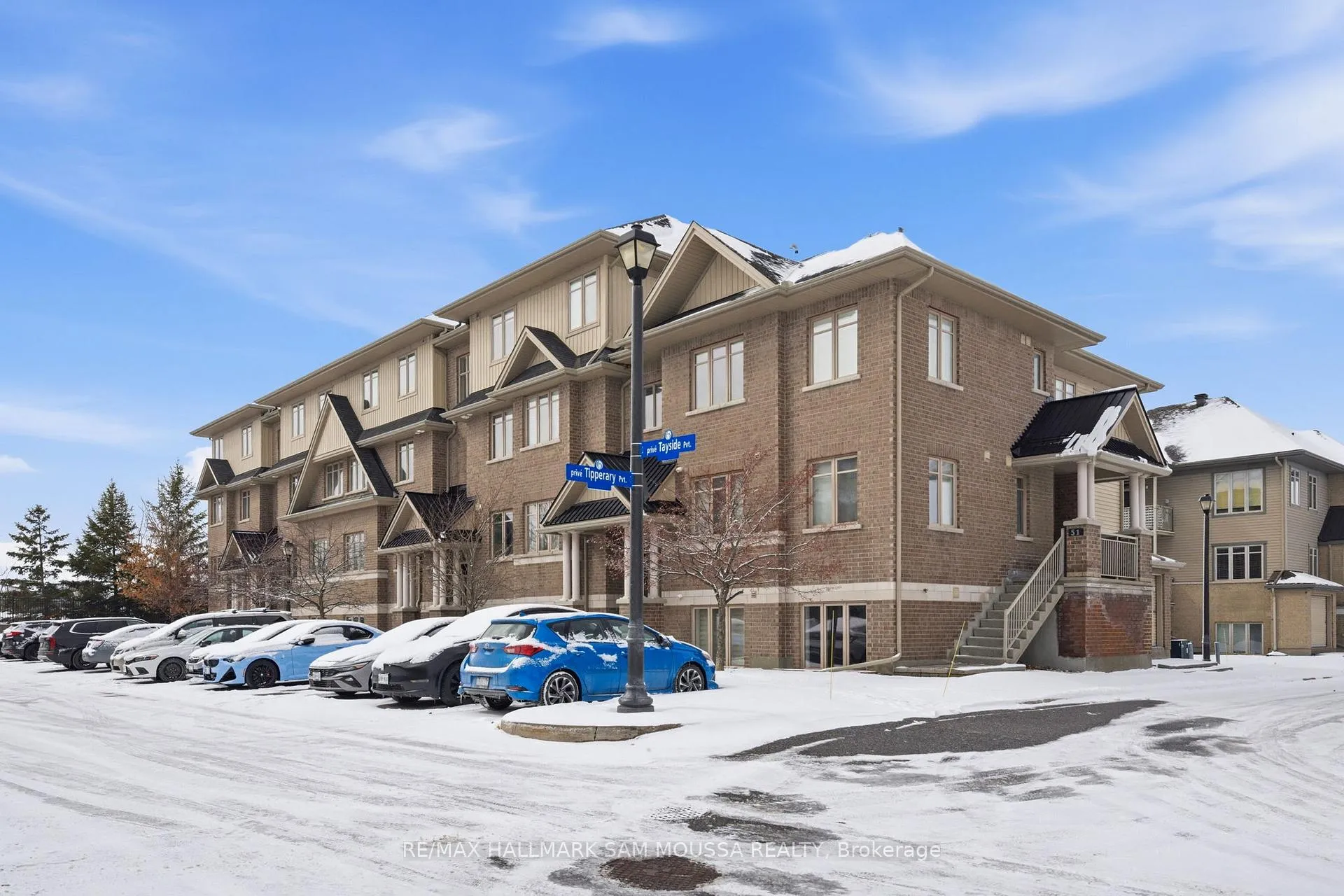 Front of Unit C, 57 Tayside Private