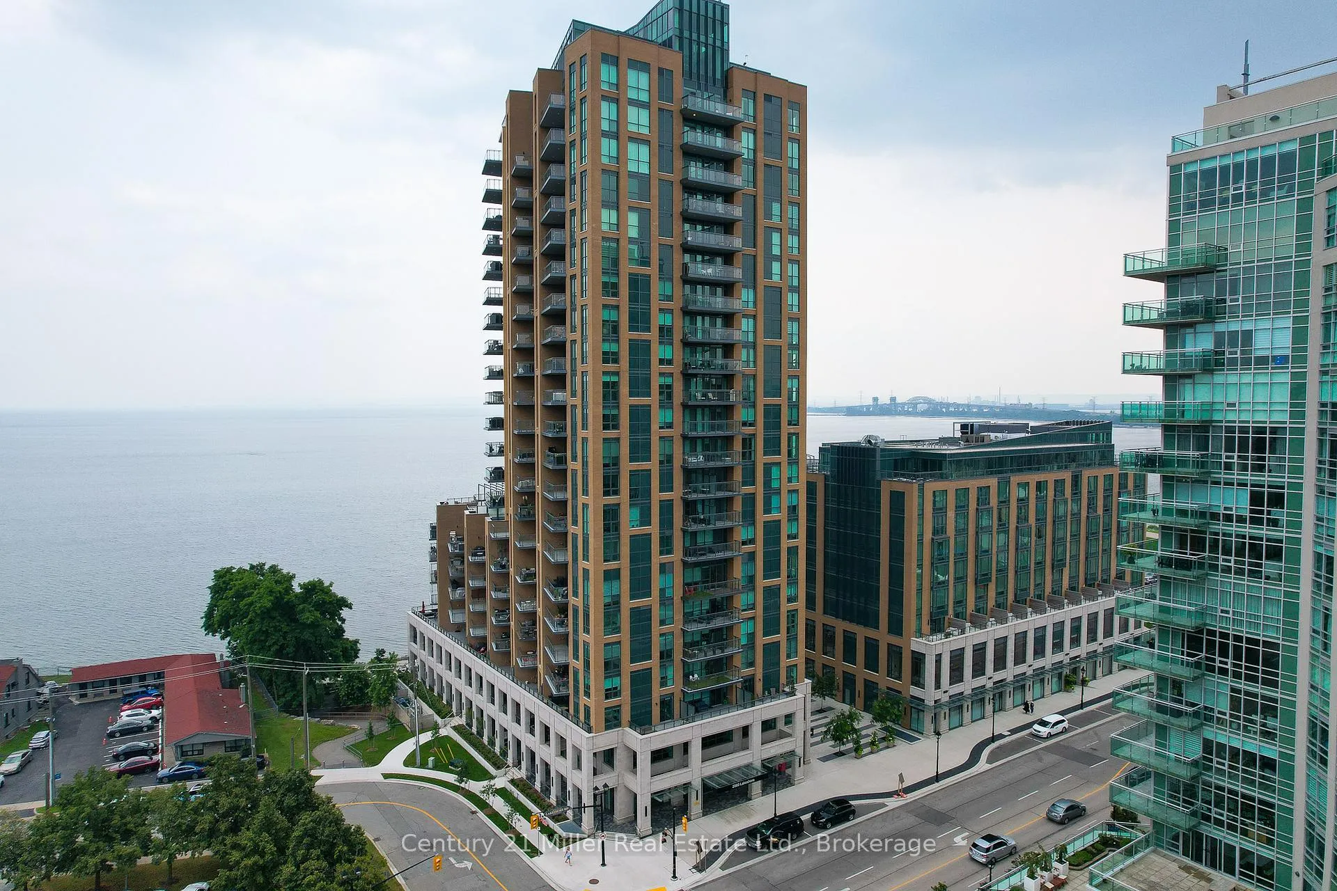 Photo 2 of Unit 802, 2060 Lakeshore Road, Burlington, Brant — HOMEH