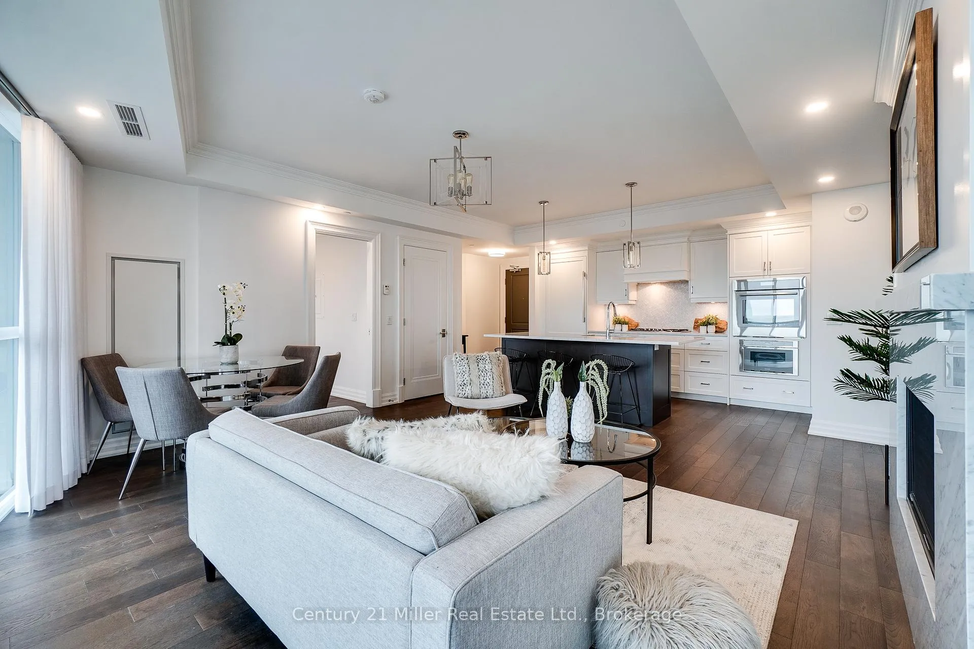 Photo 11 of Unit 802, 2060 Lakeshore Road, Burlington, Brant — HOMEH