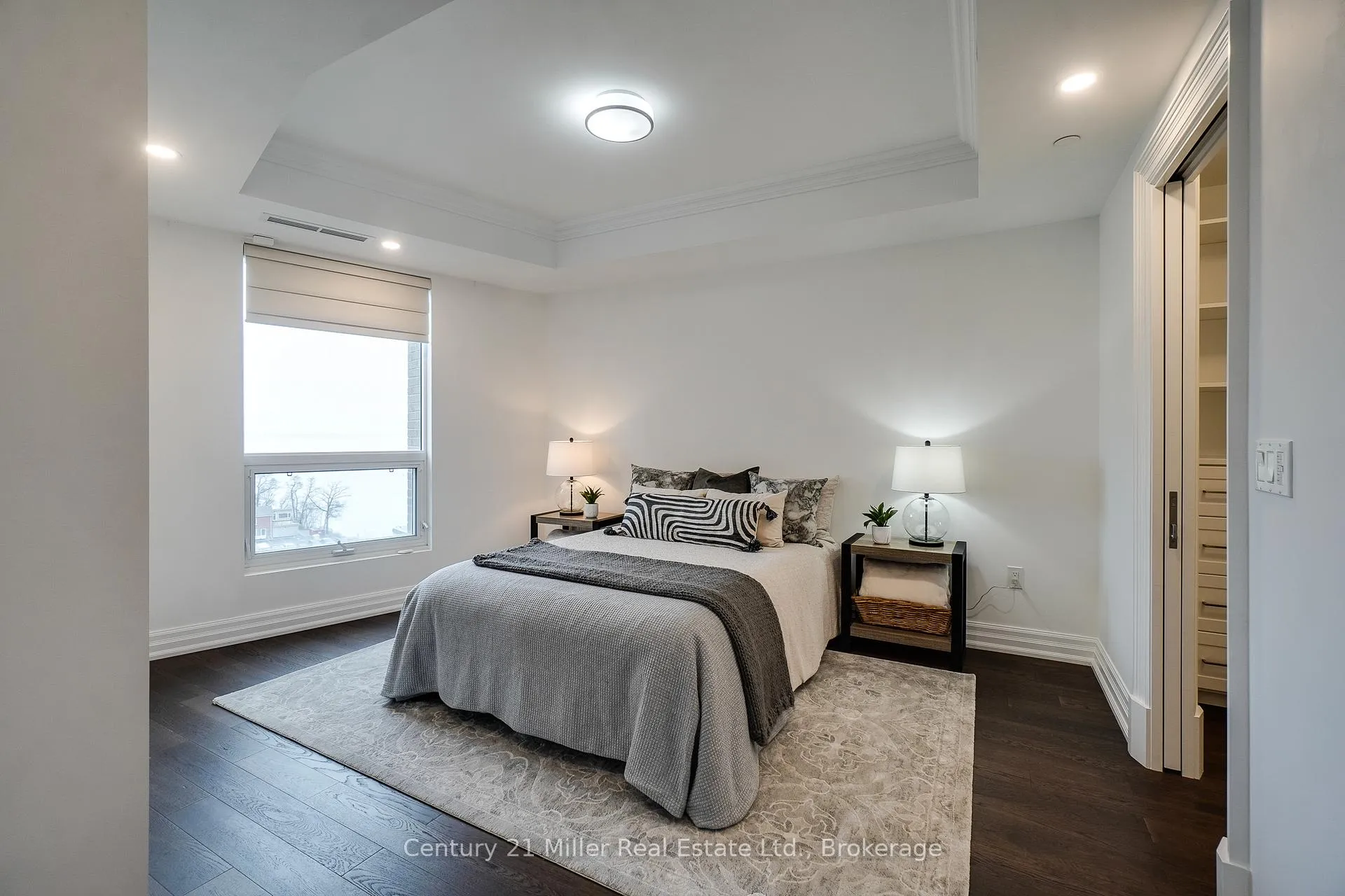Photo 16 of Unit 802, 2060 Lakeshore Road, Burlington, Brant — HOMEH
