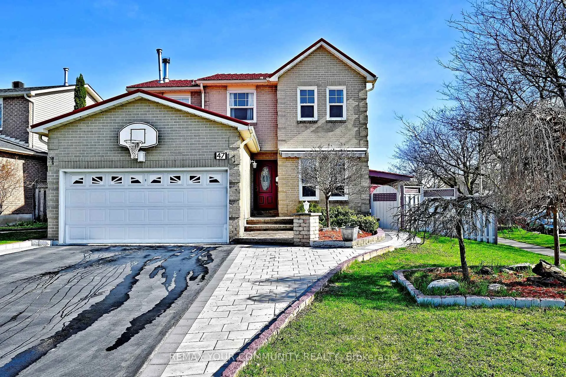Photo 5 of 47 Reed Drive, Ajax, Central — HOMEH
