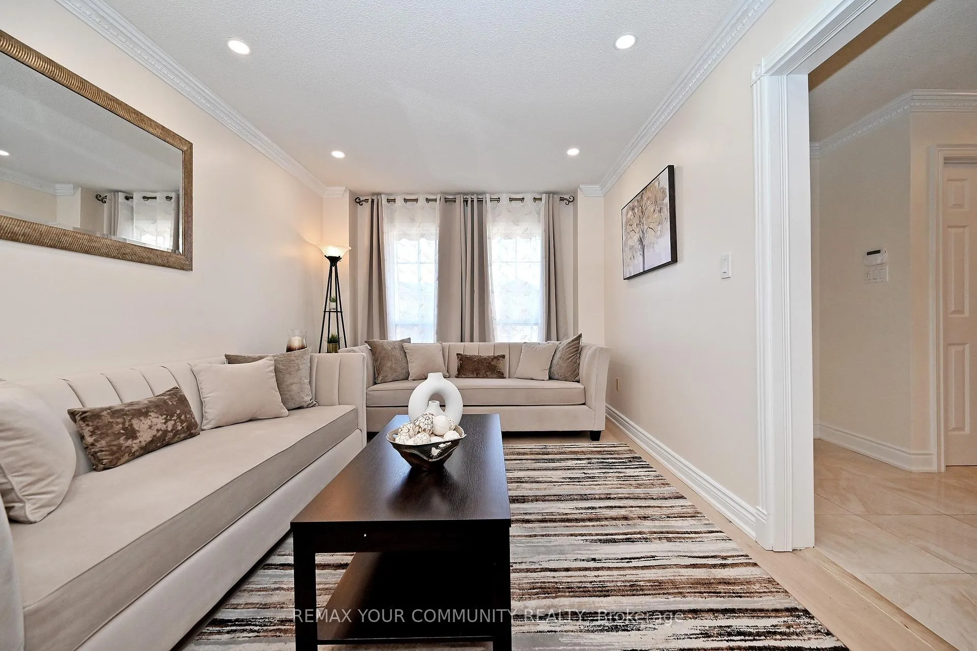 Photo 10 of 47 Reed Drive, Ajax, Central — HOMEH