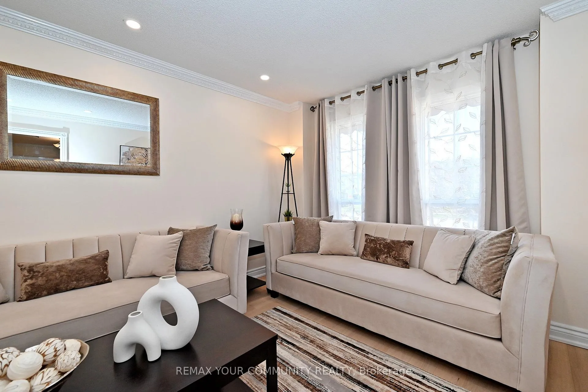 Photo 11 of 47 Reed Drive, Ajax, Central — HOMEH