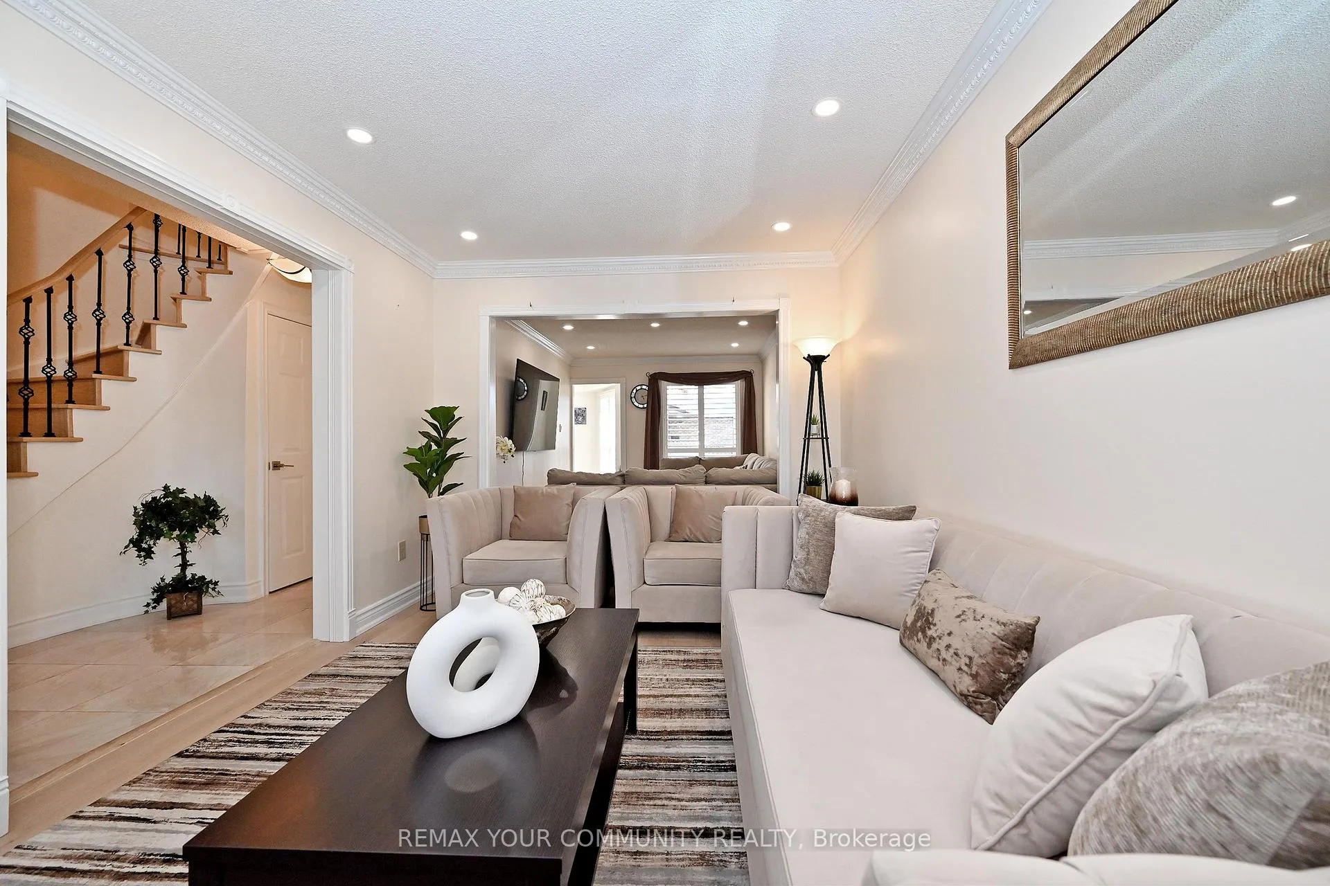 Photo 13 of 47 Reed Drive, Ajax, Central — HOMEH