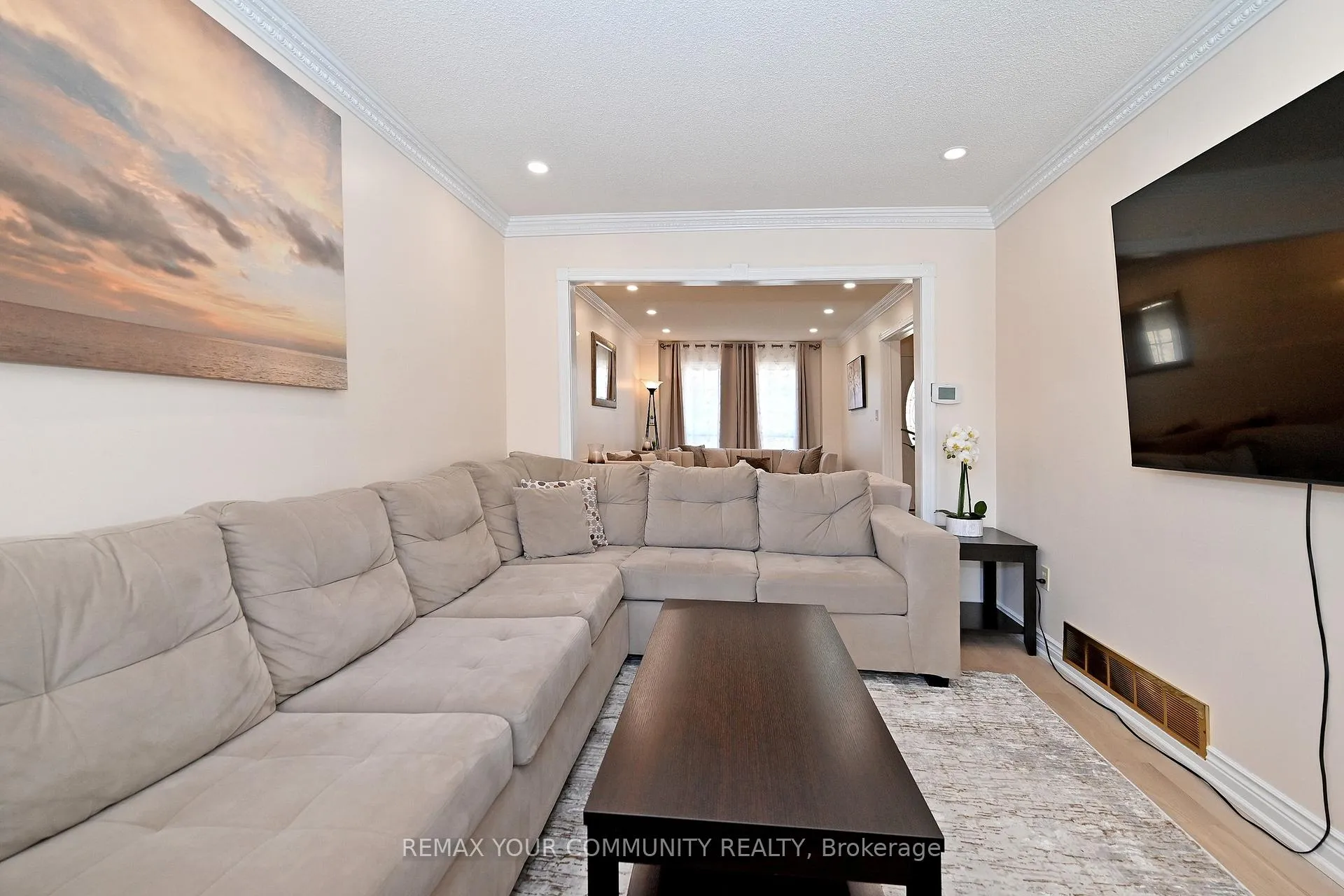 Photo 16 of 47 Reed Drive, Ajax, Central — HOMEH