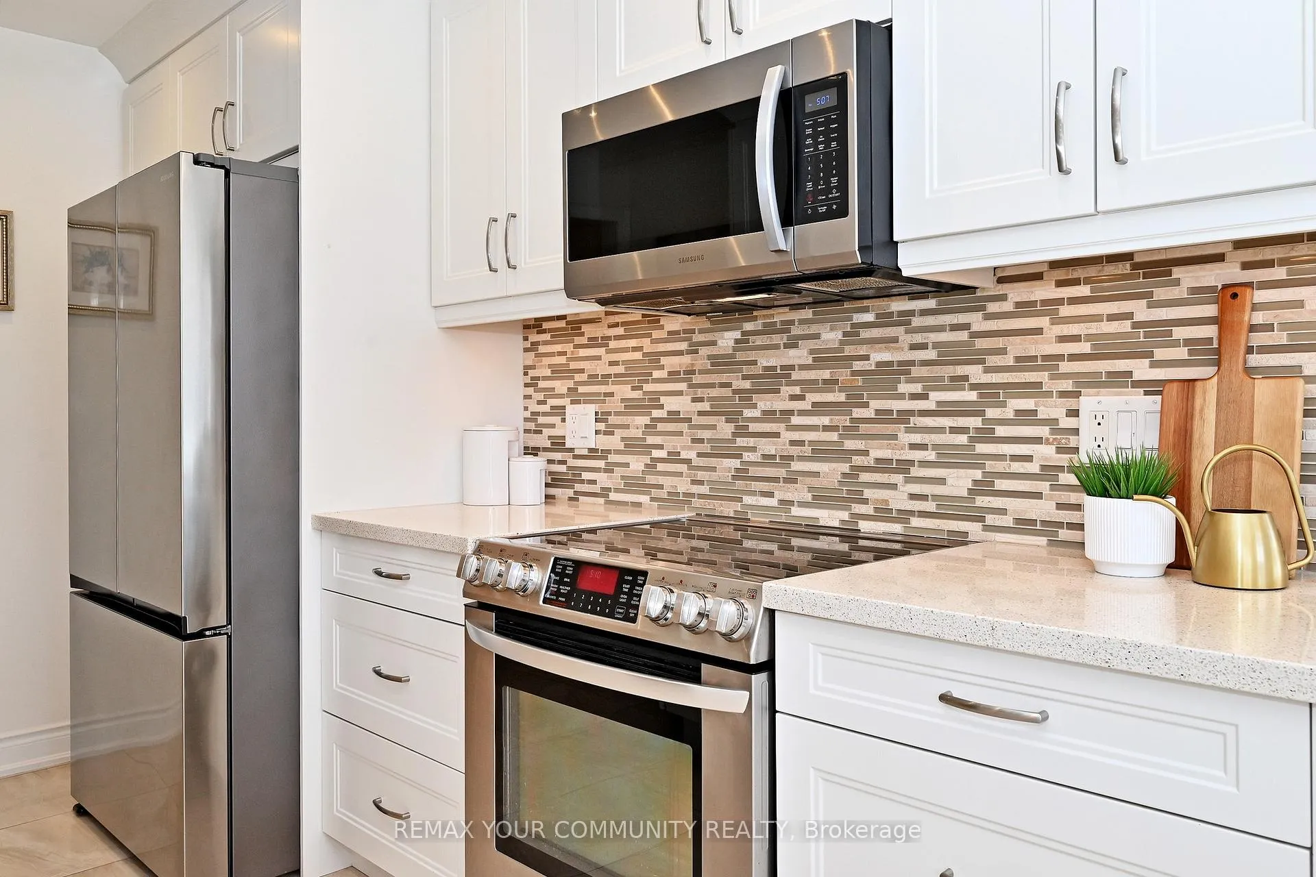Photo 24 of 47 Reed Drive, Ajax, Central — HOMEH