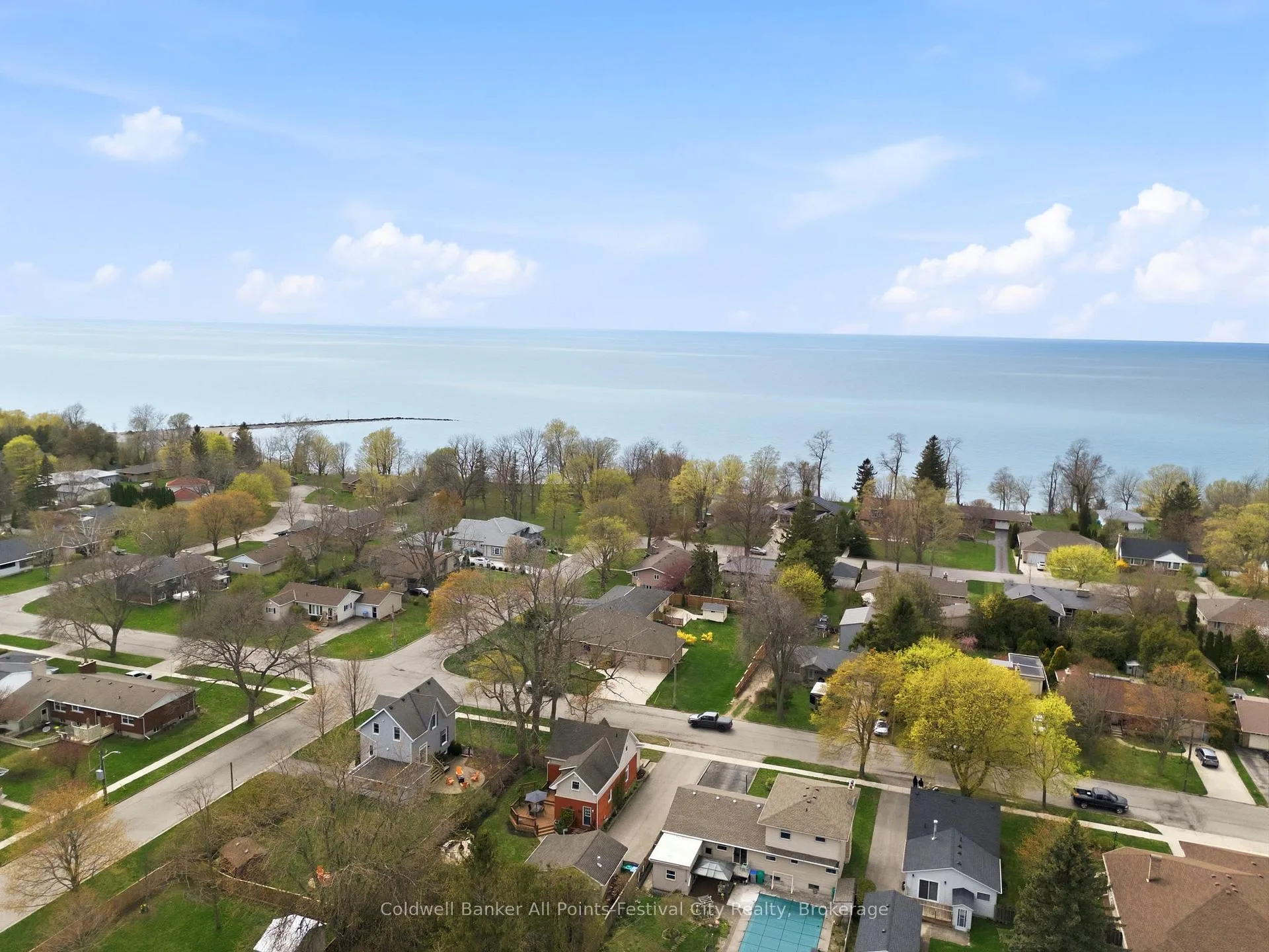 Photo 44 of 213 Warren Street, Goderich, Goderich (Town) — HOMEH