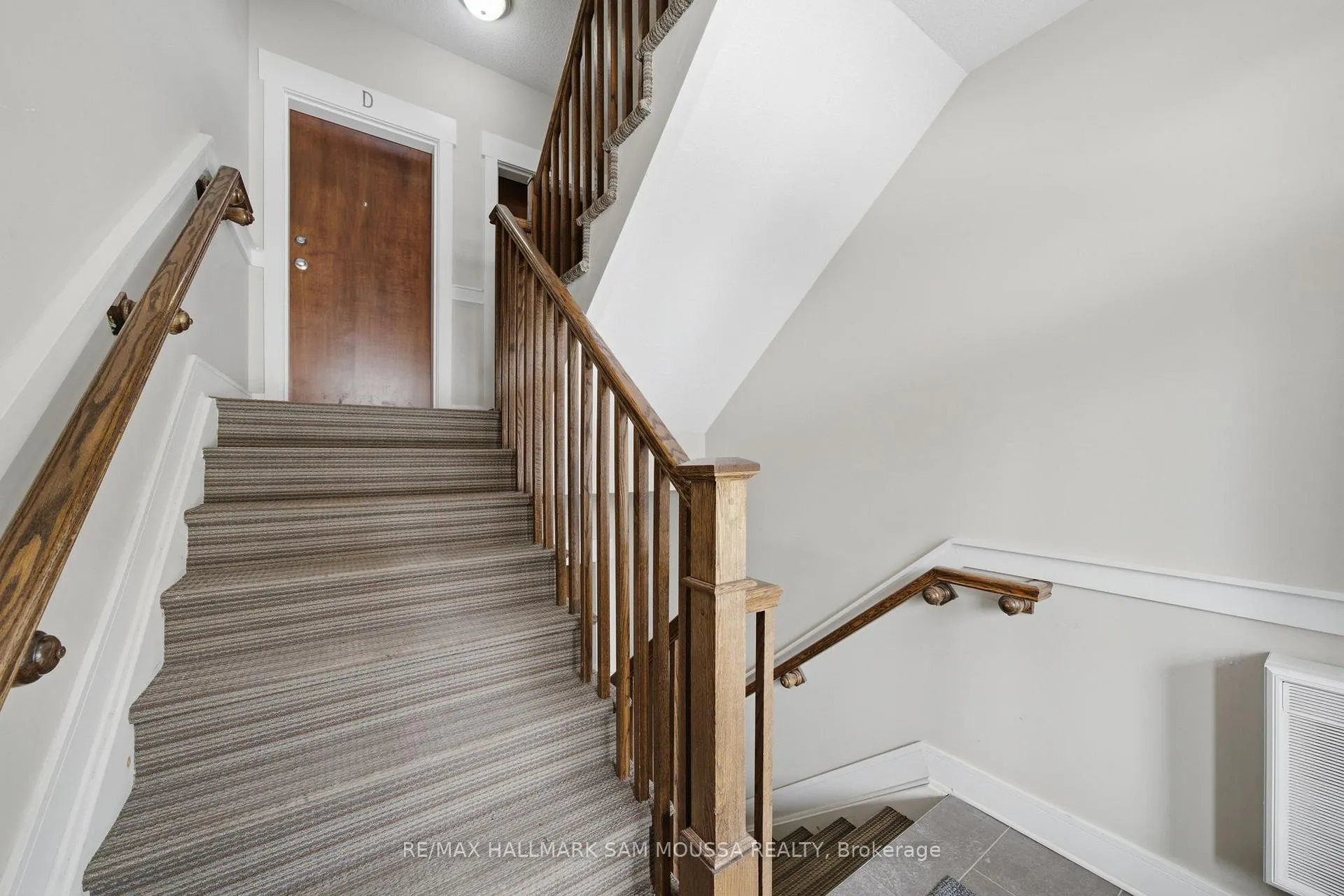 Photo 7 of Unit C, 57 Tayside Private, Ottawa, Barrhaven - Longfields — HOMEH