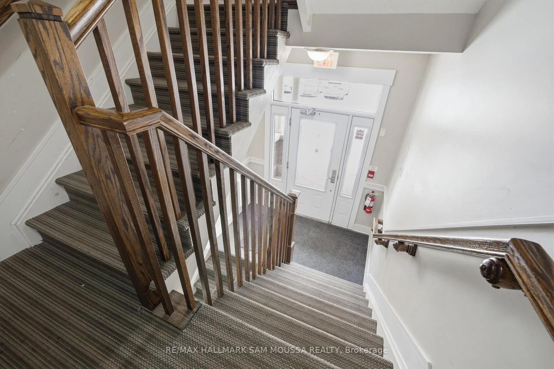 Photo 8 of Unit C, 57 Tayside Private, Ottawa, Barrhaven - Longfields — HOMEH