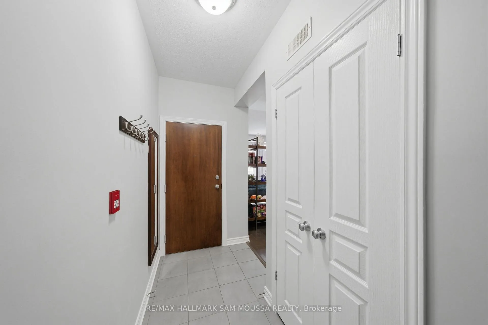 Photo 13 of Unit C, 57 Tayside Private, Ottawa, Barrhaven - Longfields — HOMEH