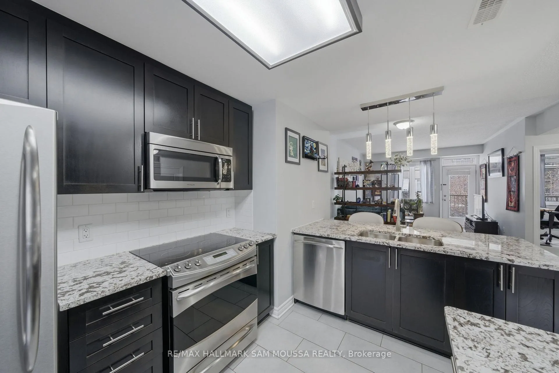 Photo 22 of Unit C, 57 Tayside Private, Ottawa, Barrhaven - Longfields — HOMEH