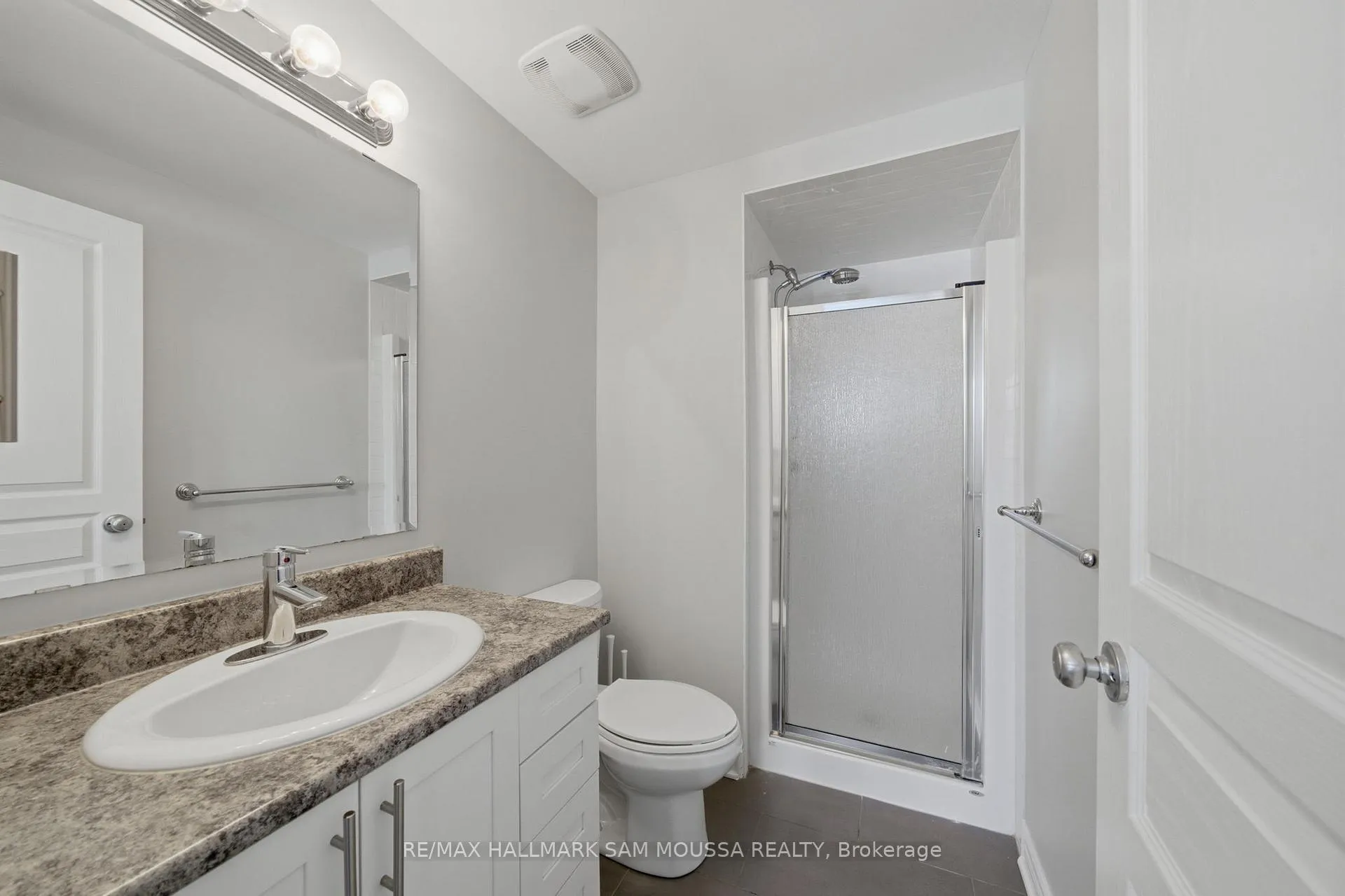 Photo 34 of Unit C, 57 Tayside Private, Ottawa, Barrhaven - Longfields — HOMEH