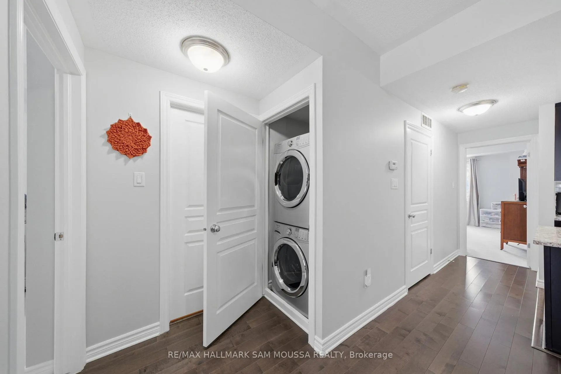 Photo 39 of Unit C, 57 Tayside Private, Ottawa, Barrhaven - Longfields — HOMEH