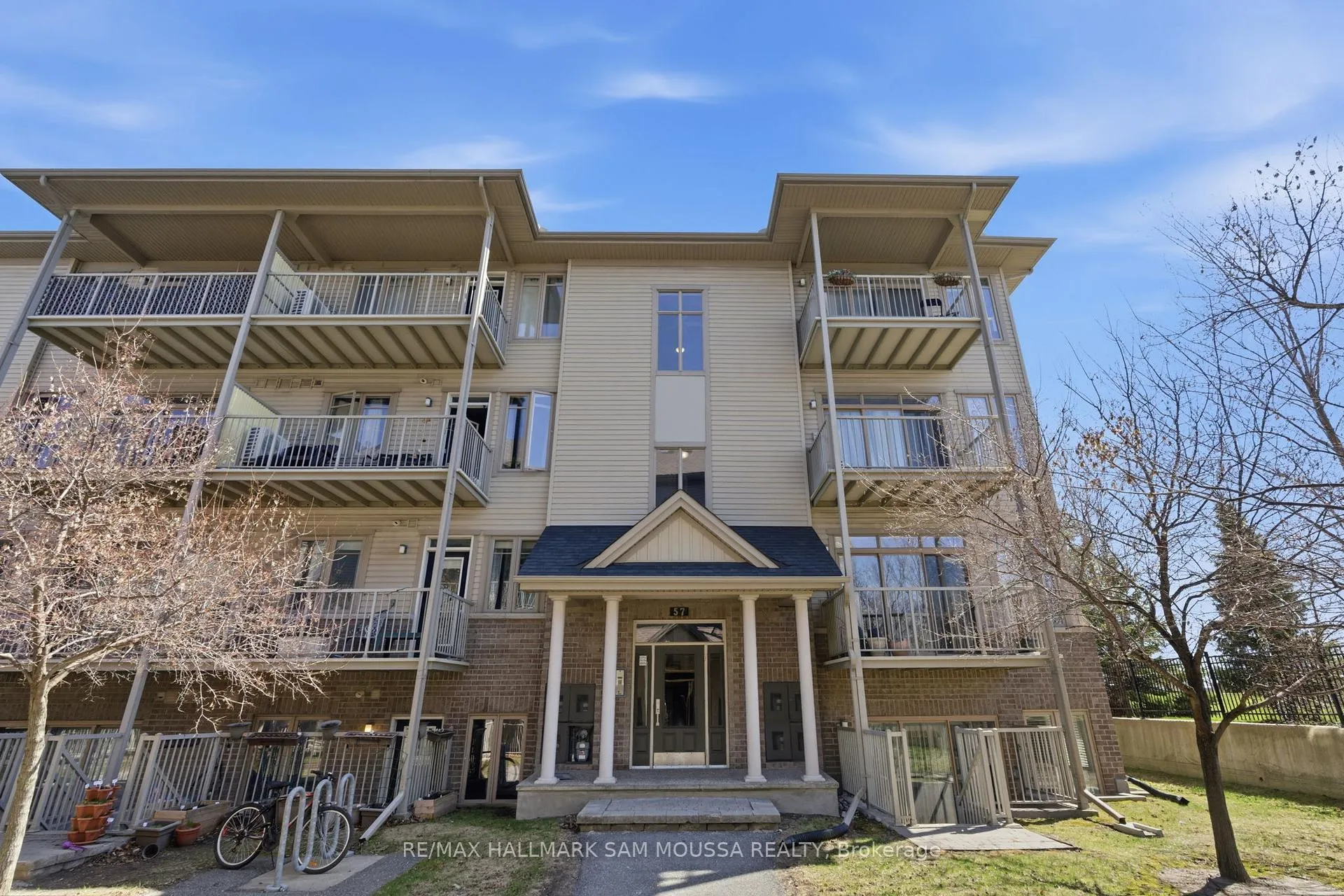 Photo 42 of Unit C, 57 Tayside Private, Ottawa, Barrhaven - Longfields — HOMEH