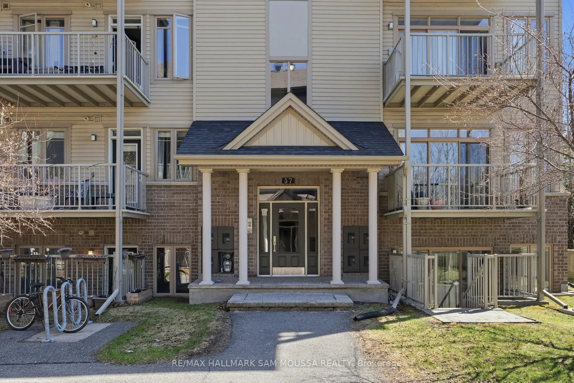 Photo 44 of Unit C, 57 Tayside Private, Ottawa, Barrhaven - Longfields — HOMEH
