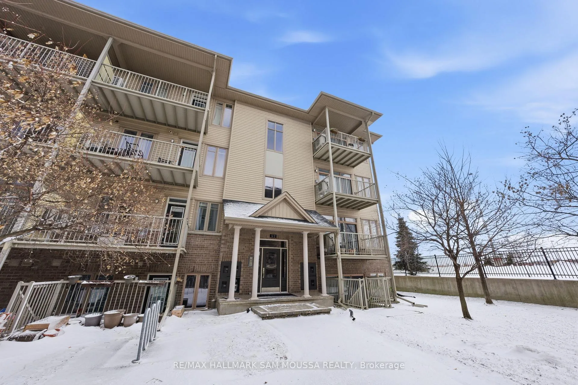 Photo 45 of Unit C, 57 Tayside Private, Ottawa, Barrhaven - Longfields — HOMEH