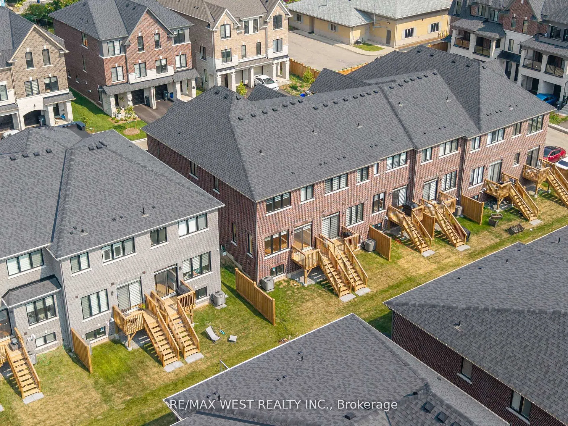 Photo 44 of 1424 National Common, Burlington, Tyandaga — HOMEH