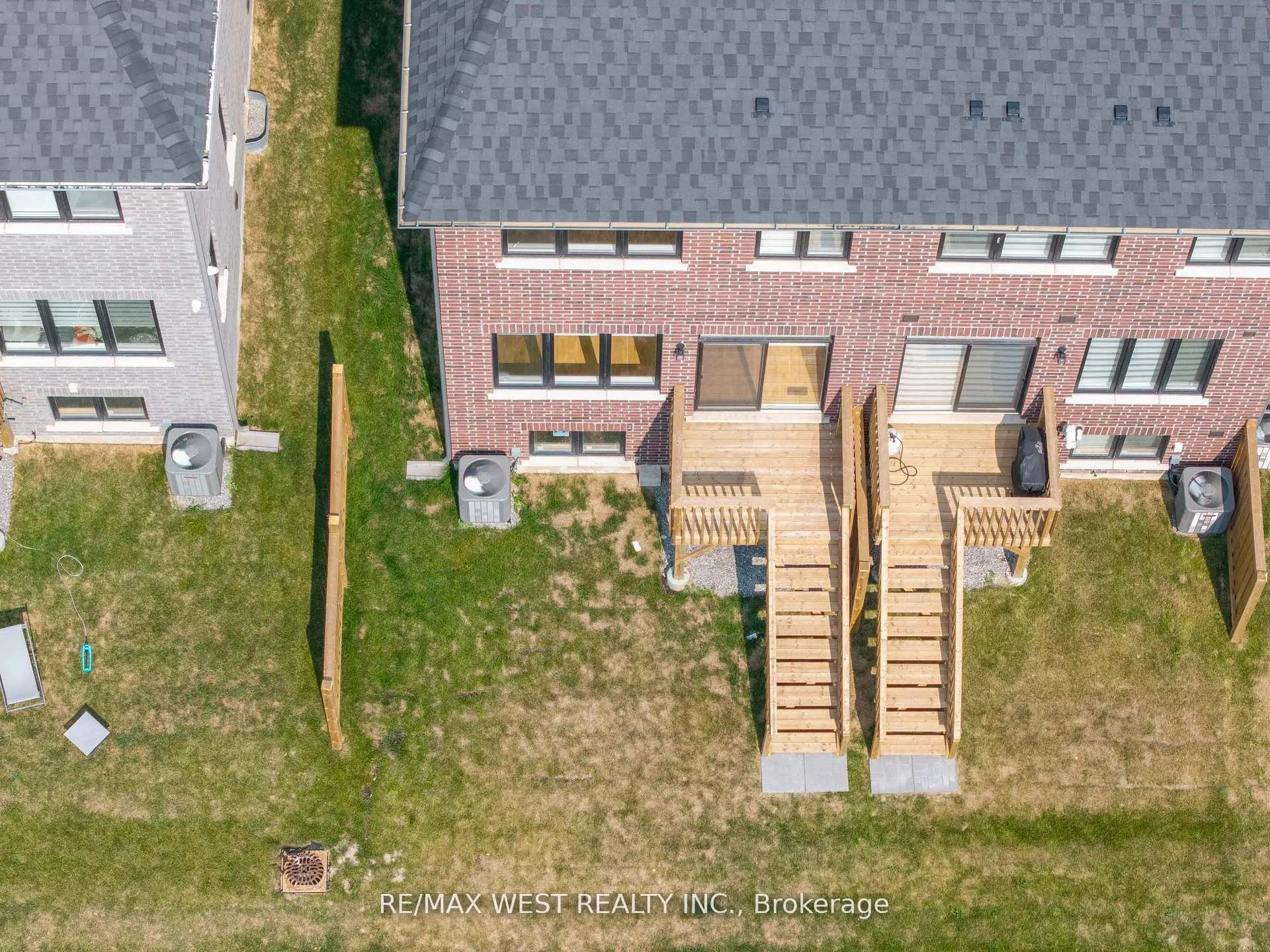 Photo 45 of 1424 National Common, Burlington, Tyandaga — HOMEH
