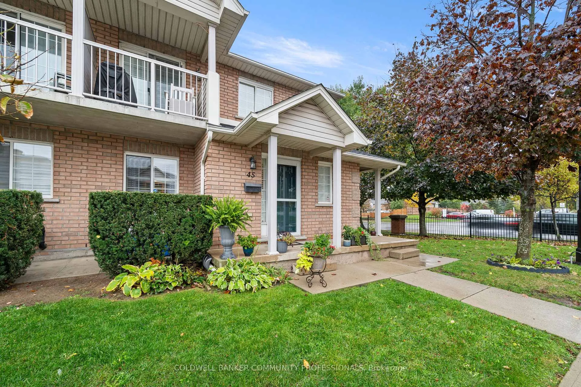 Photo 2 of Unit 45, 2737 King Street E, Hamilton, Greenford — HOMEH