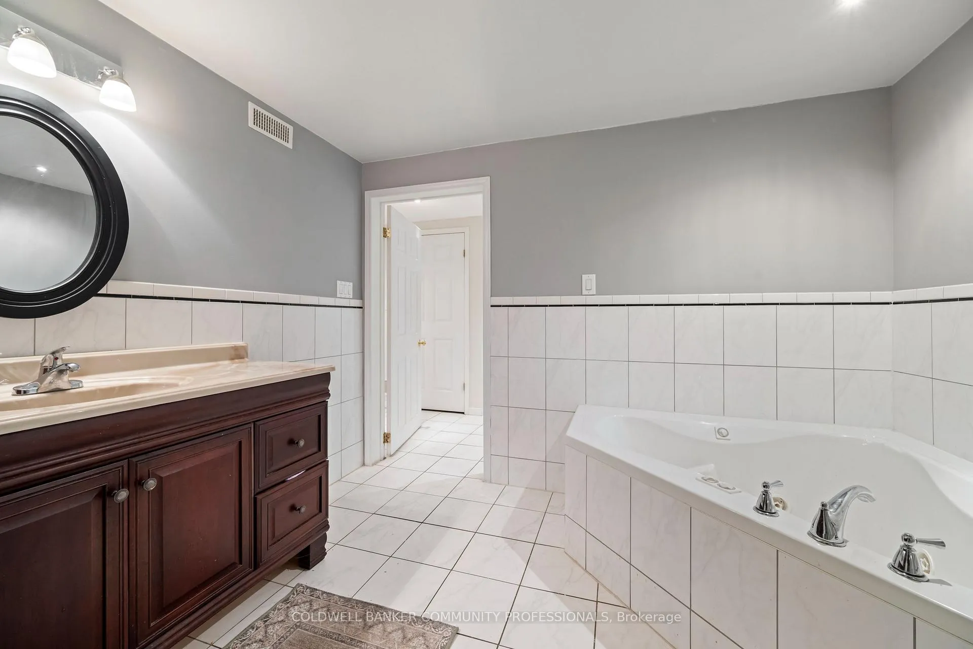 Photo 31 of Unit 45, 2737 King Street E, Hamilton, Greenford — HOMEH