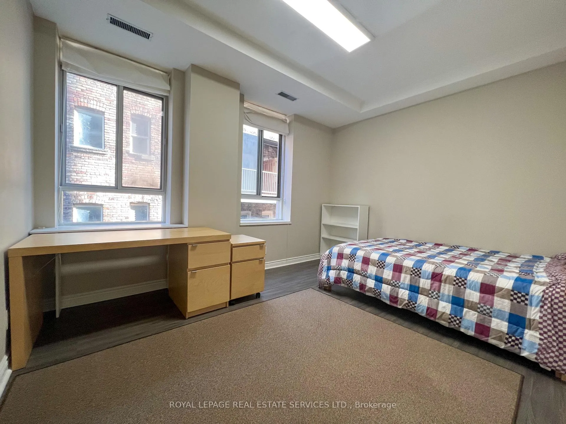 Photo 3 of Unit 302, 135 Maitland Street, Toronto, Church-Yonge Corridor — HOMEH