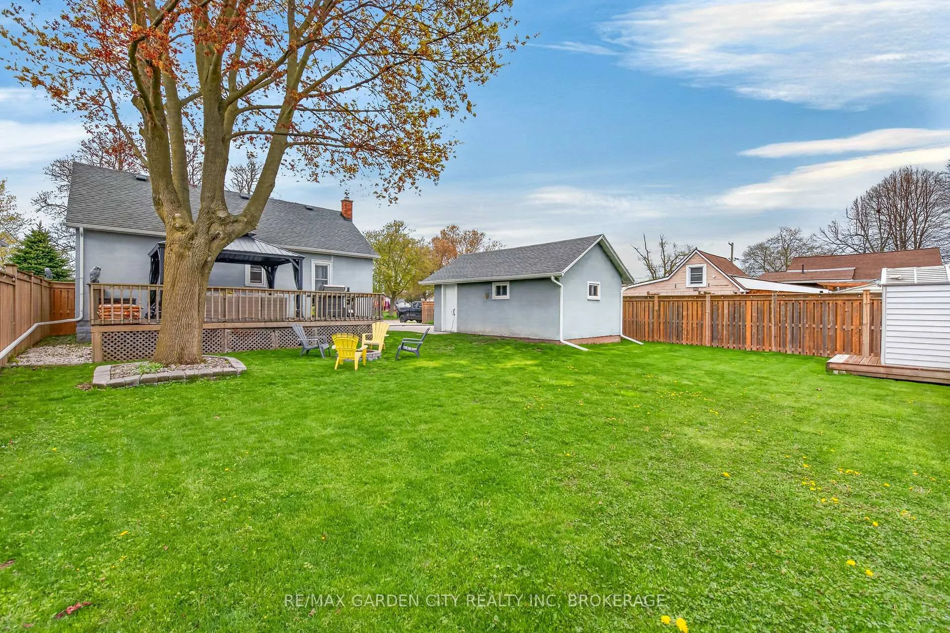 Photo 37 of 11 Sharpe Avenue, Welland, N. Welland — HOMEH